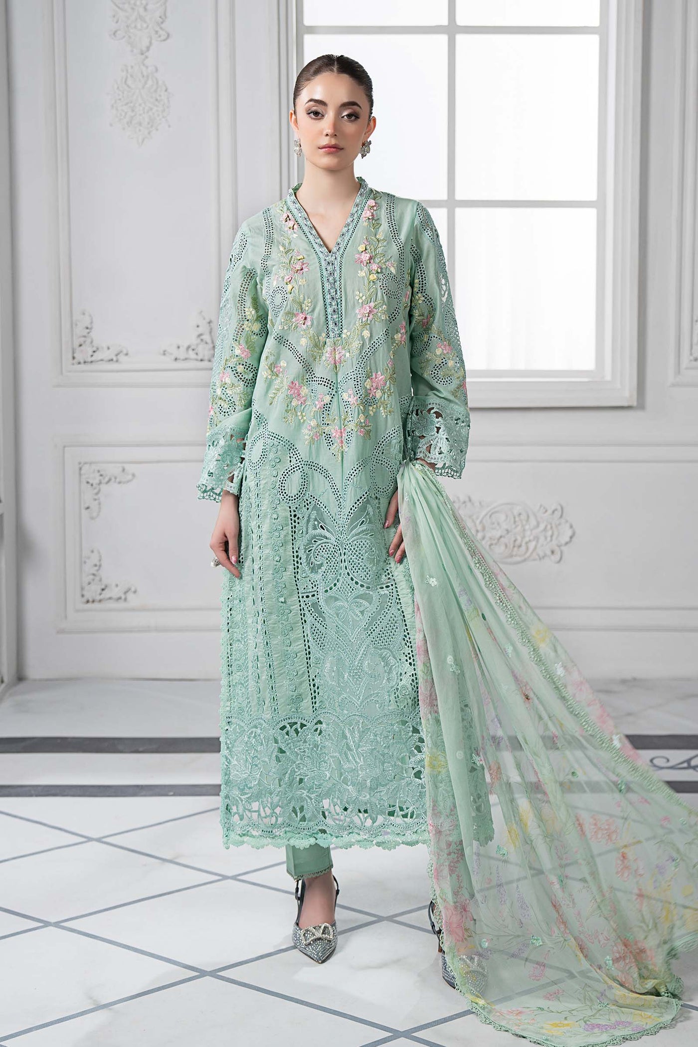 3 Piece Embroidered Lawn Suit | DS-2514-A