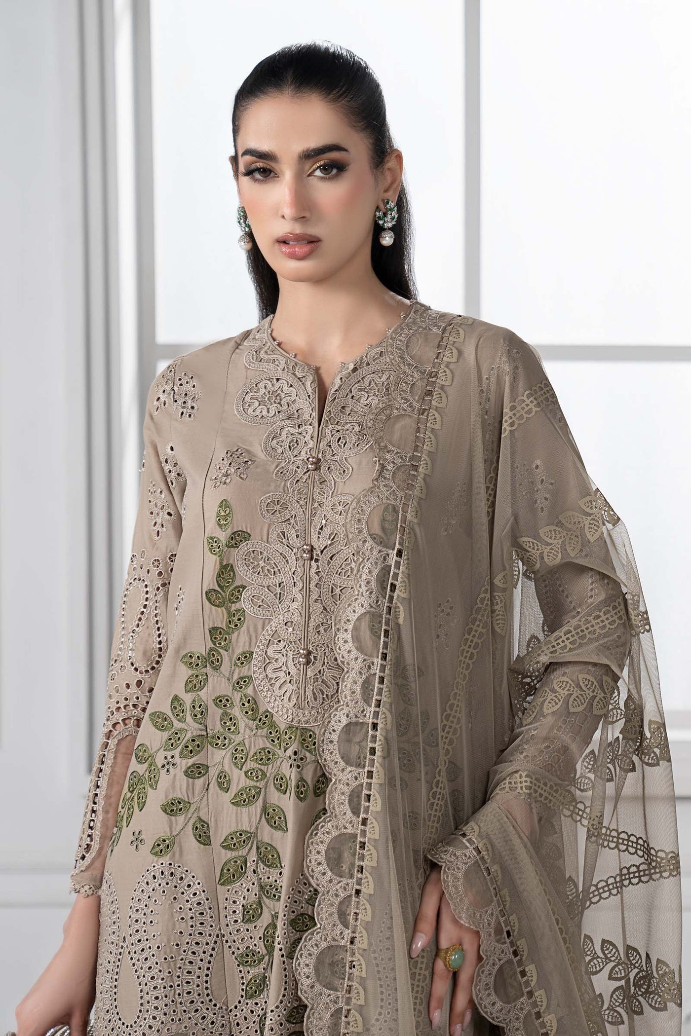 3 Piece Embroidered Lawn Suit | DS-2503-A