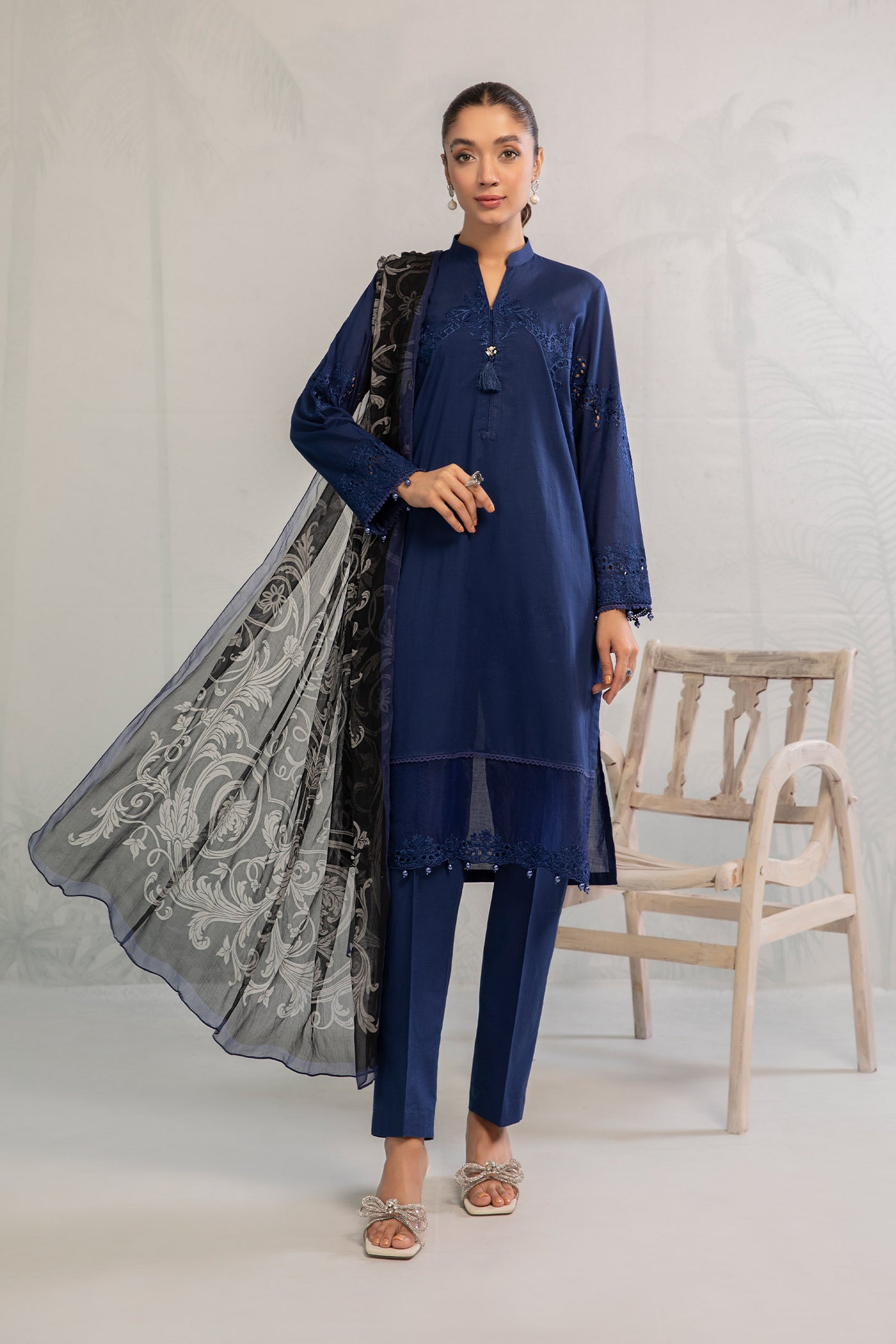 3 Piece Embroidered Lawn Suit | DW-EA23-14R1