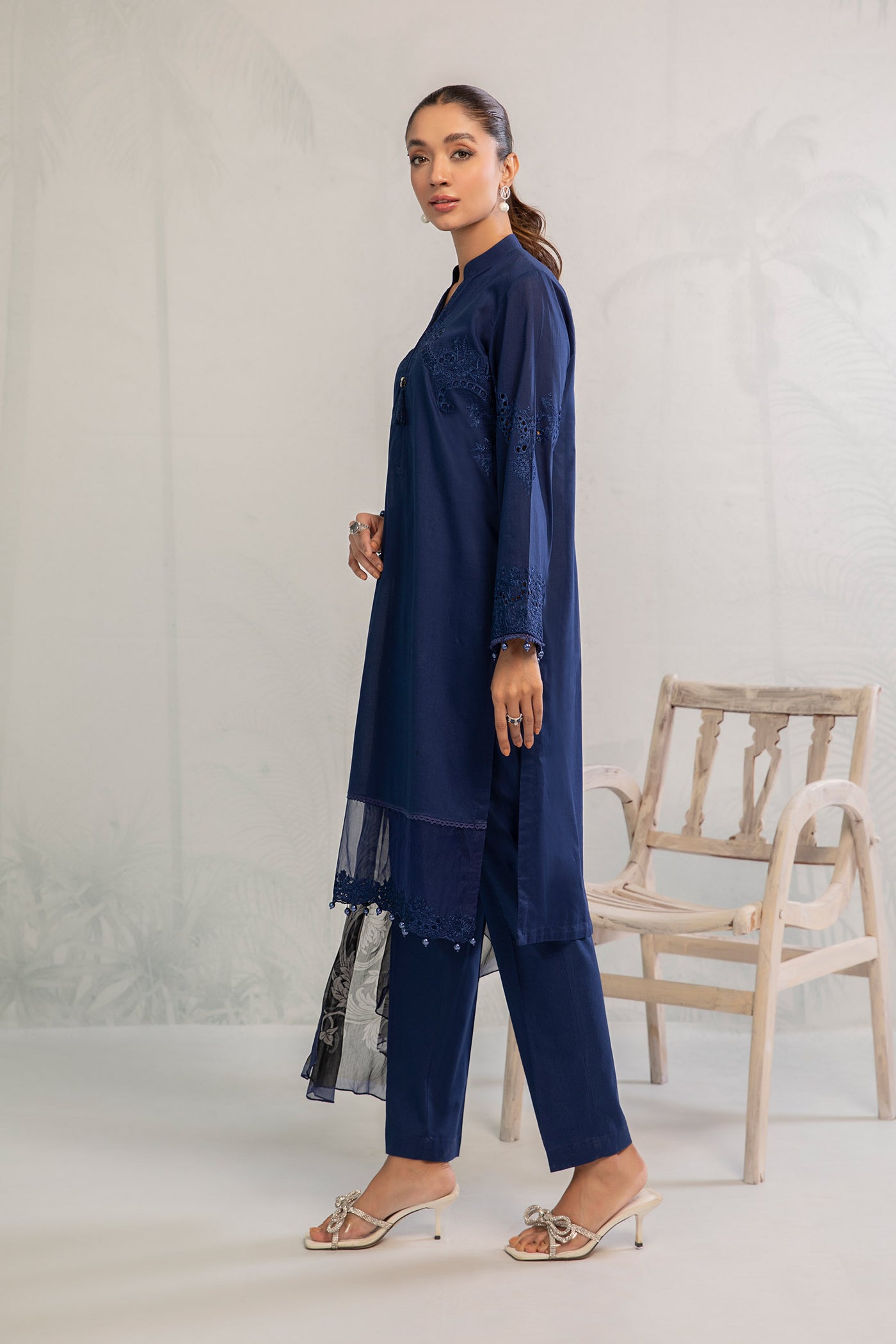 3 Piece Embroidered Lawn Suit | DW-EA23-14R1