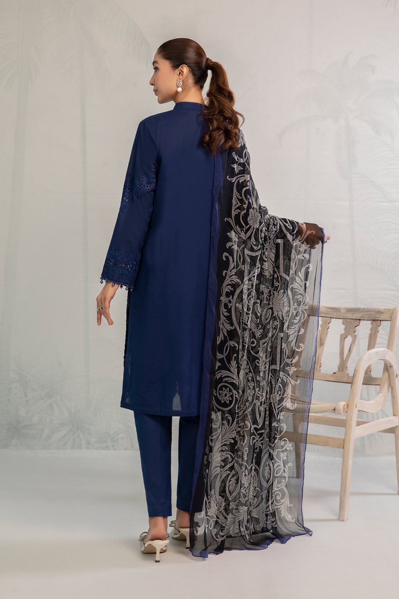 3 Piece Embroidered Lawn Suit | DW-EA23-14R1