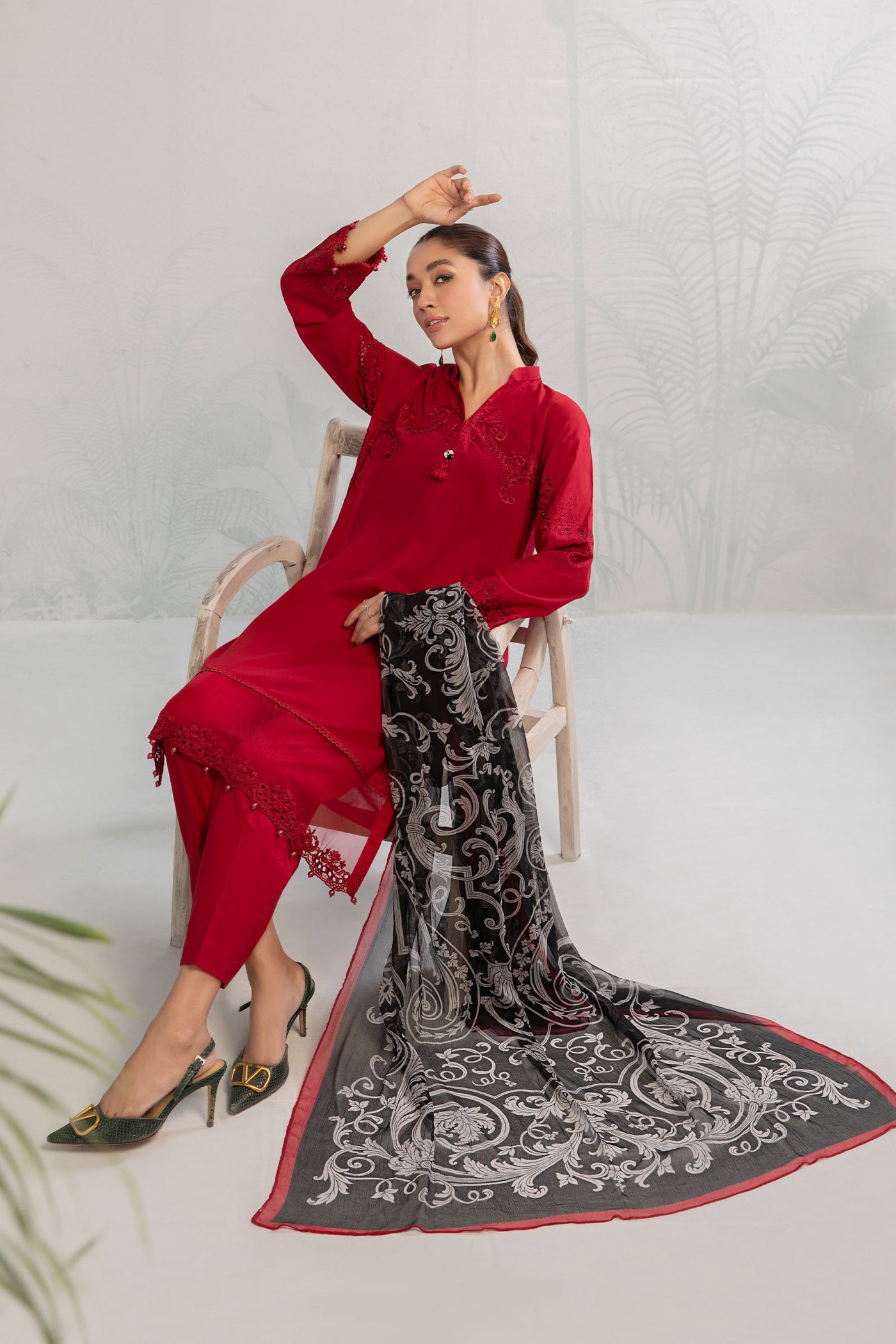 3 Piece Embroidered Lawn Suit | DW-EA23-14R1