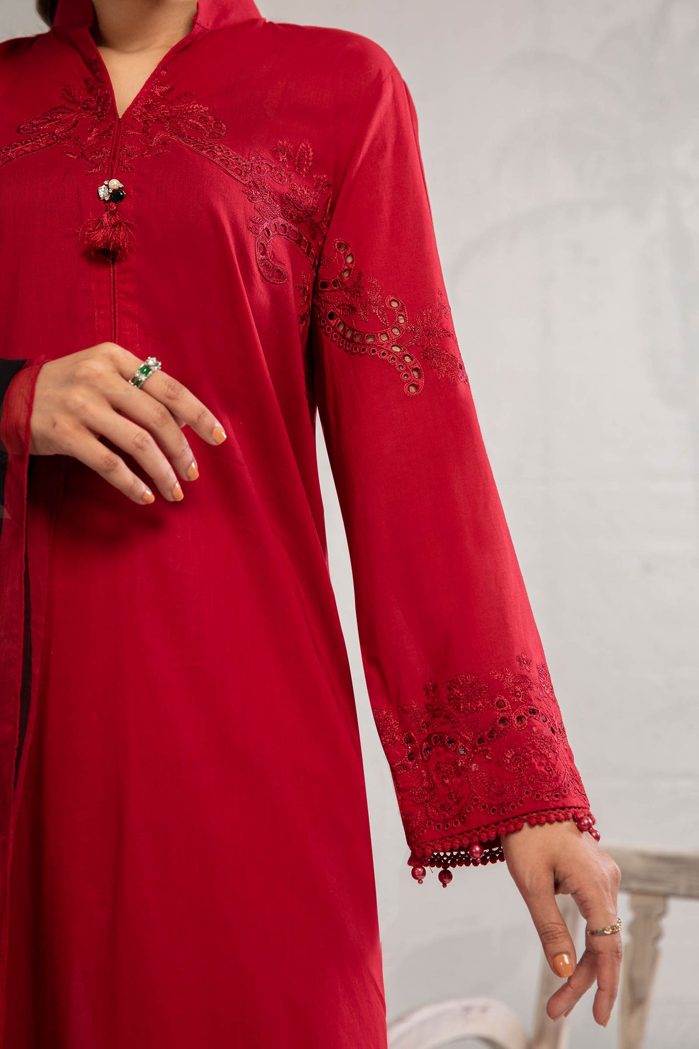 3 Piece Embroidered Lawn Suit | DW-EA23-14R1