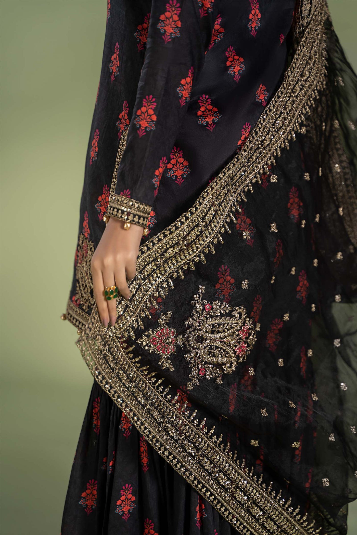 3 Piece Embroidered Lawn Suit | DW-EF24-77