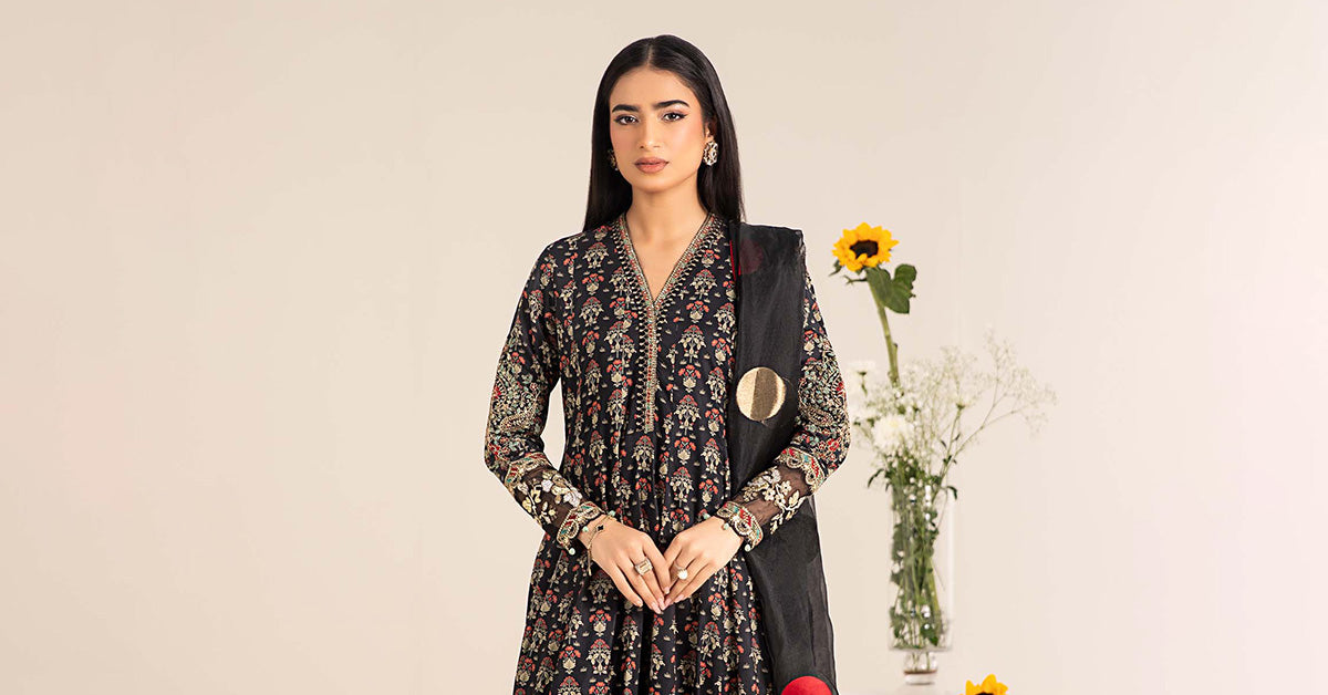 3 Piece Embroidered Lawn Suit | DW-EF25-54