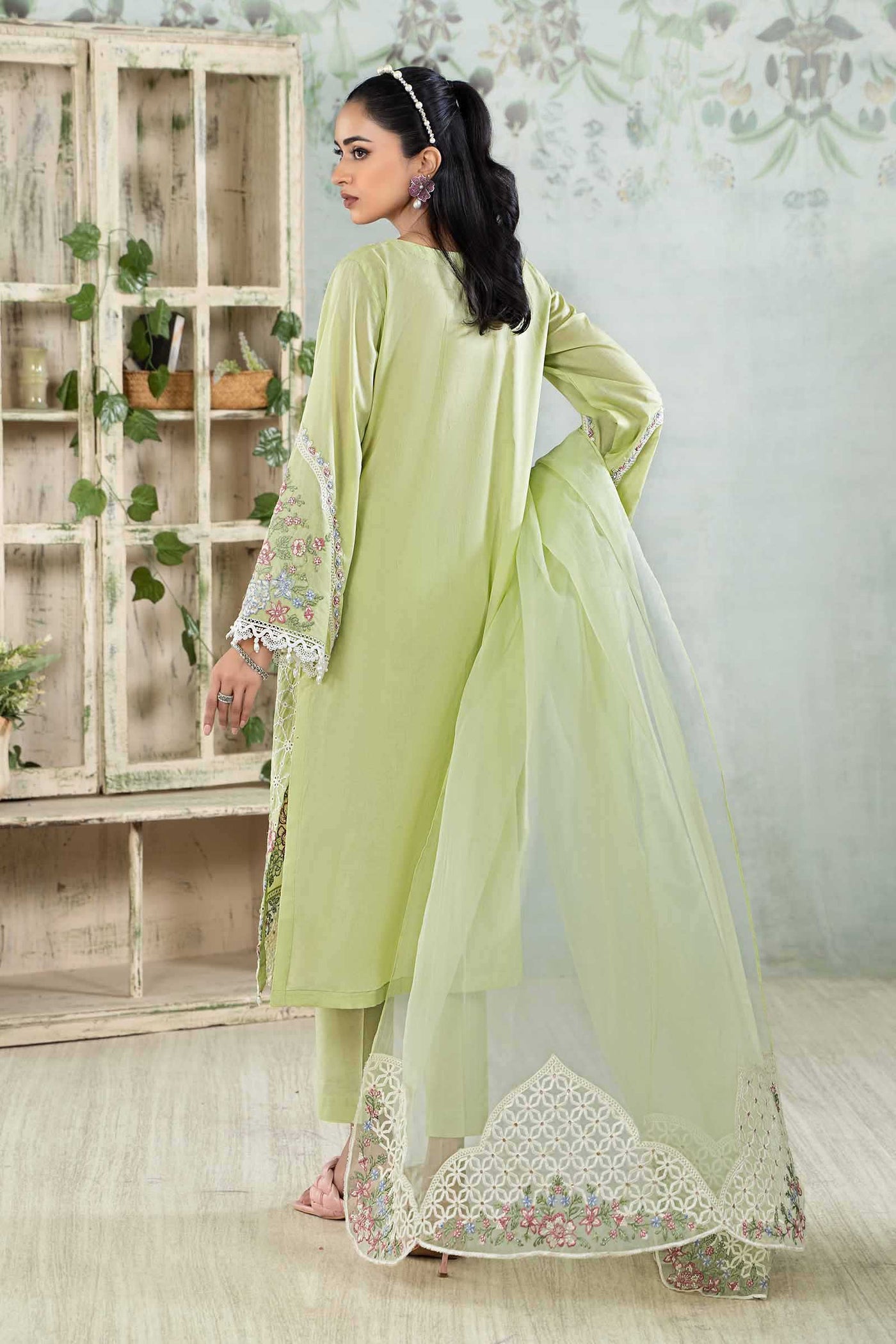 3 Piece Embroidered Lawn Suit | DW-EA24-33