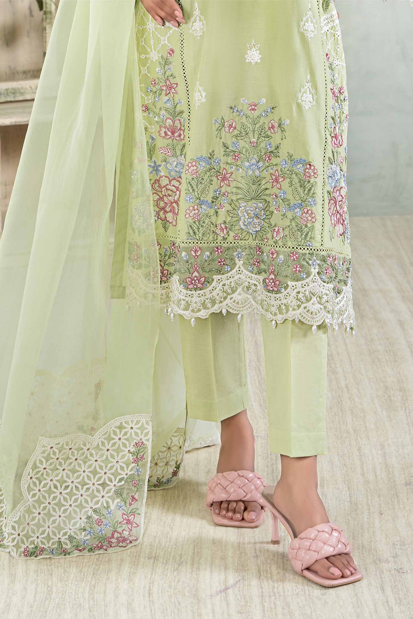 3 Piece Embroidered Lawn Suit | DW-EA24-33