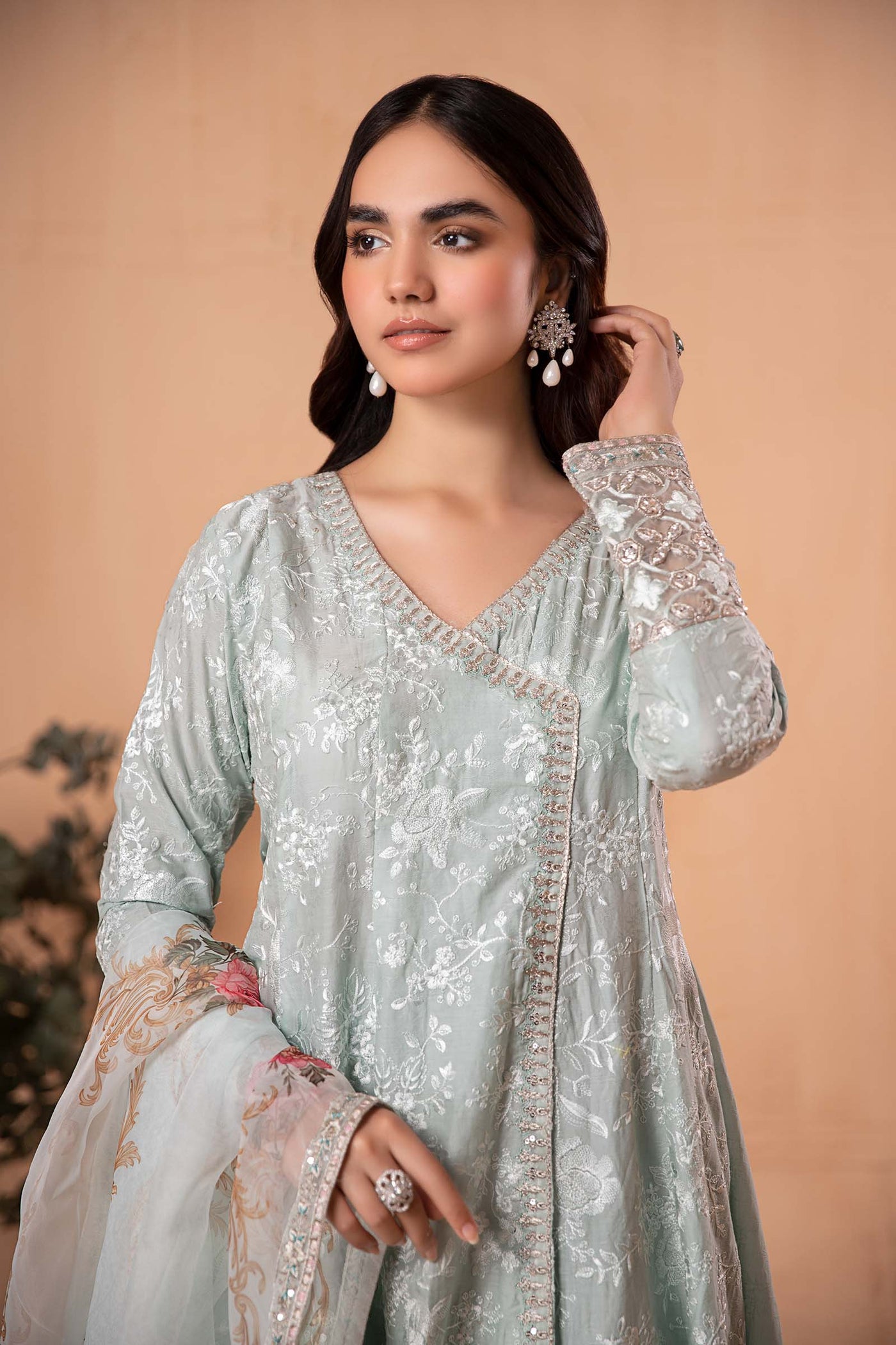 3 Piece Embroidered Jacquard Lawn Suit | DW-EA24-48