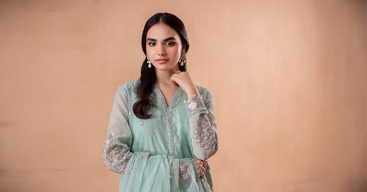 3 Piece Embroidered Cotton Karandi Suit | DW-EA24-50