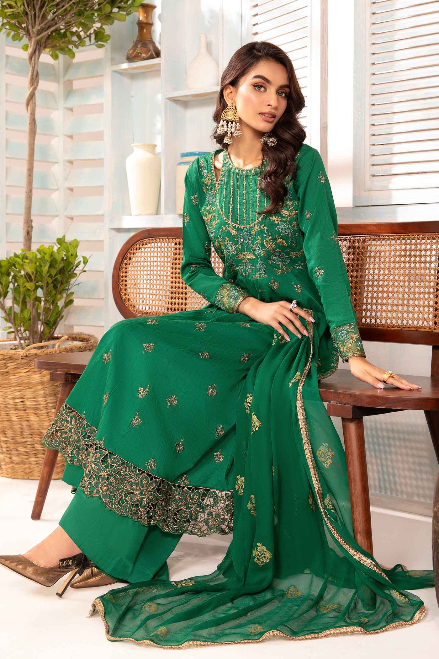 3 Piece Embroidered Jacquard Lawn Suit | DW-EA24-77