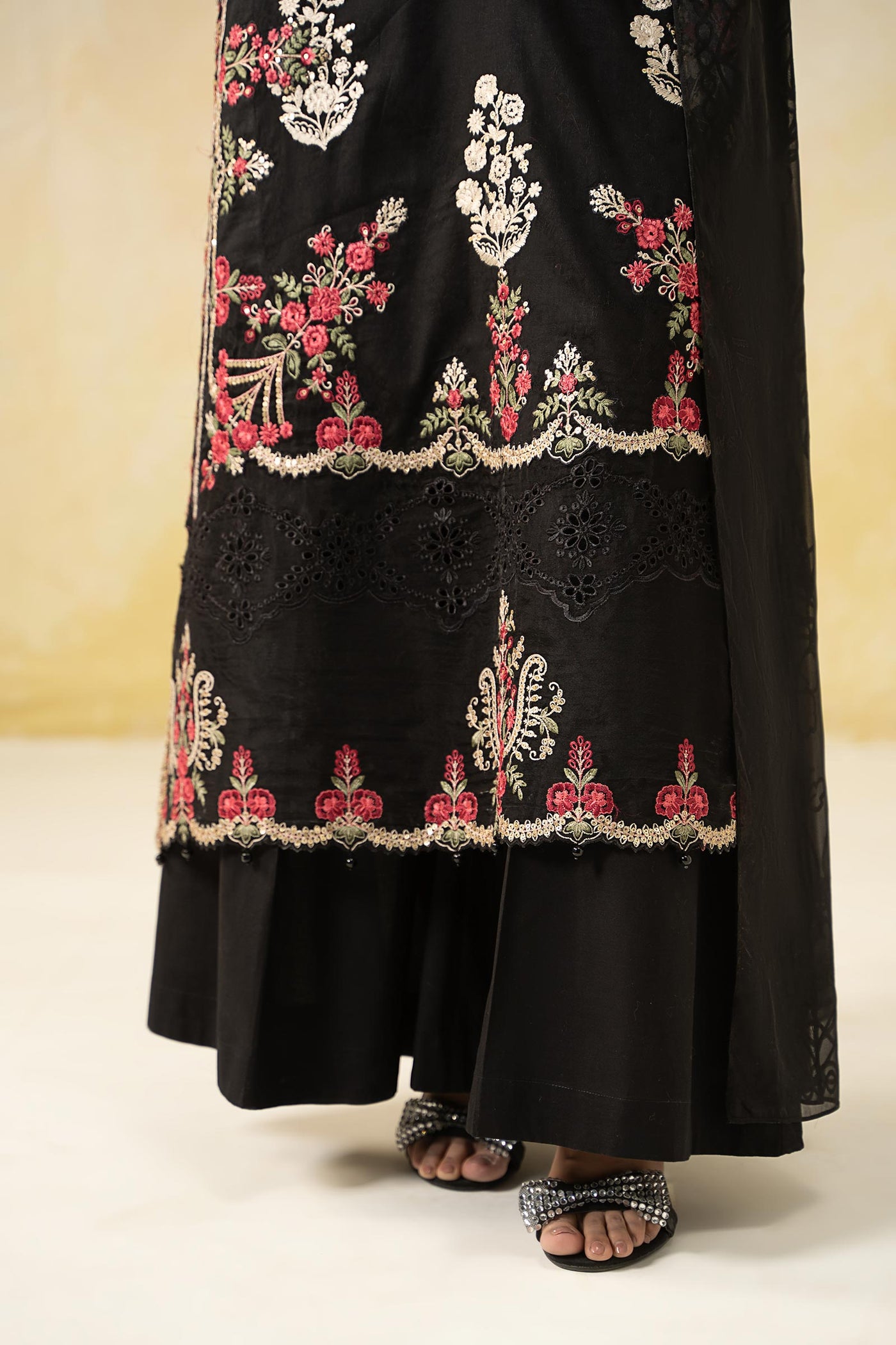 3 Piece Embroidered Self Jacquard Lawn Suit | DW-EF25-03