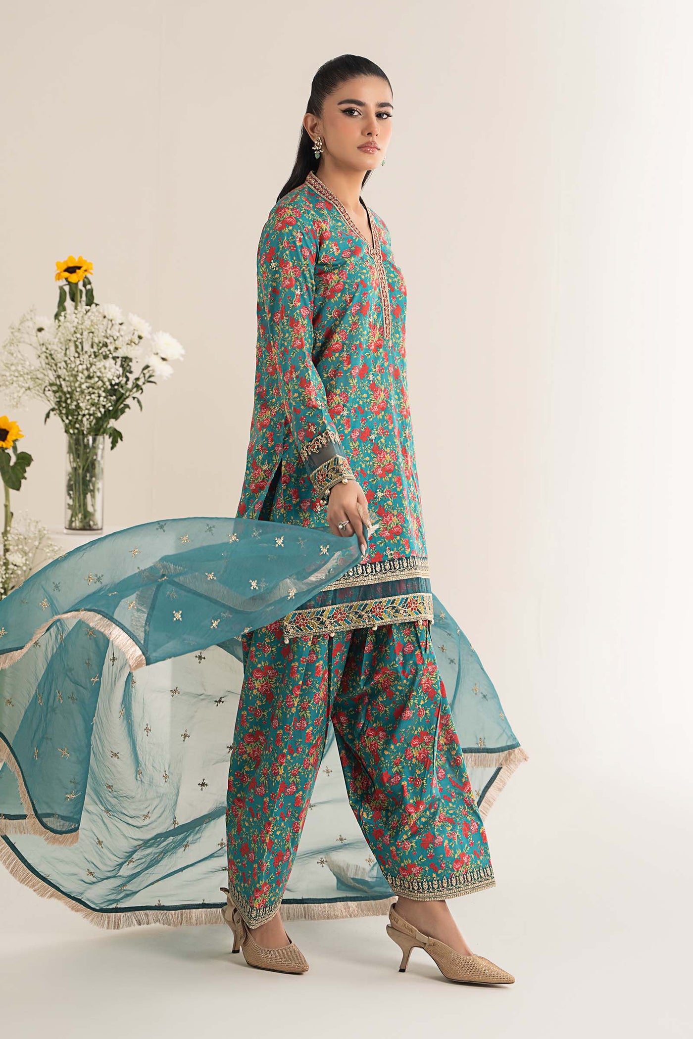 3 Piece Embroidered Lawn Suit | DW-EF25-09