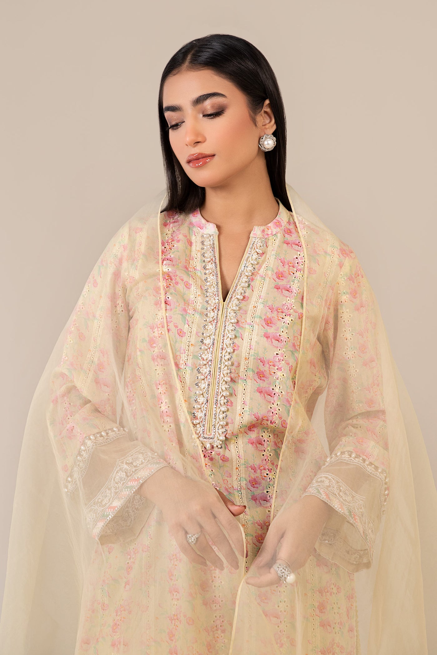 3 Piece Embroidered Lawn Suit | DW-EF25-18