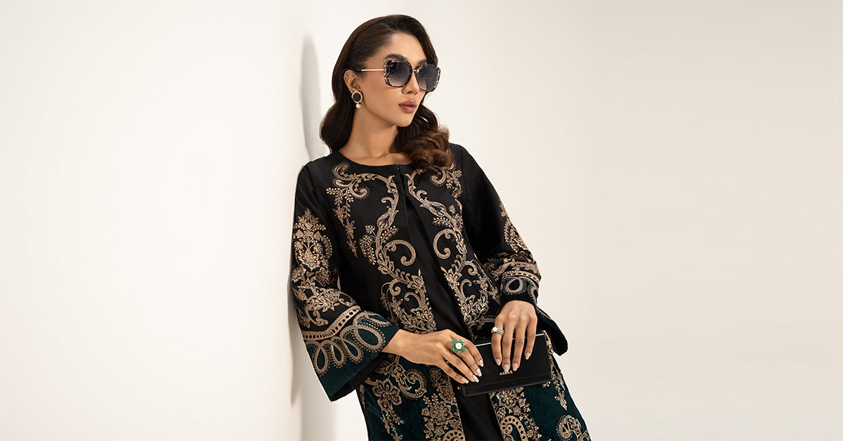 3 Piece Embroidered Khaddar Suit | DW-W24-113