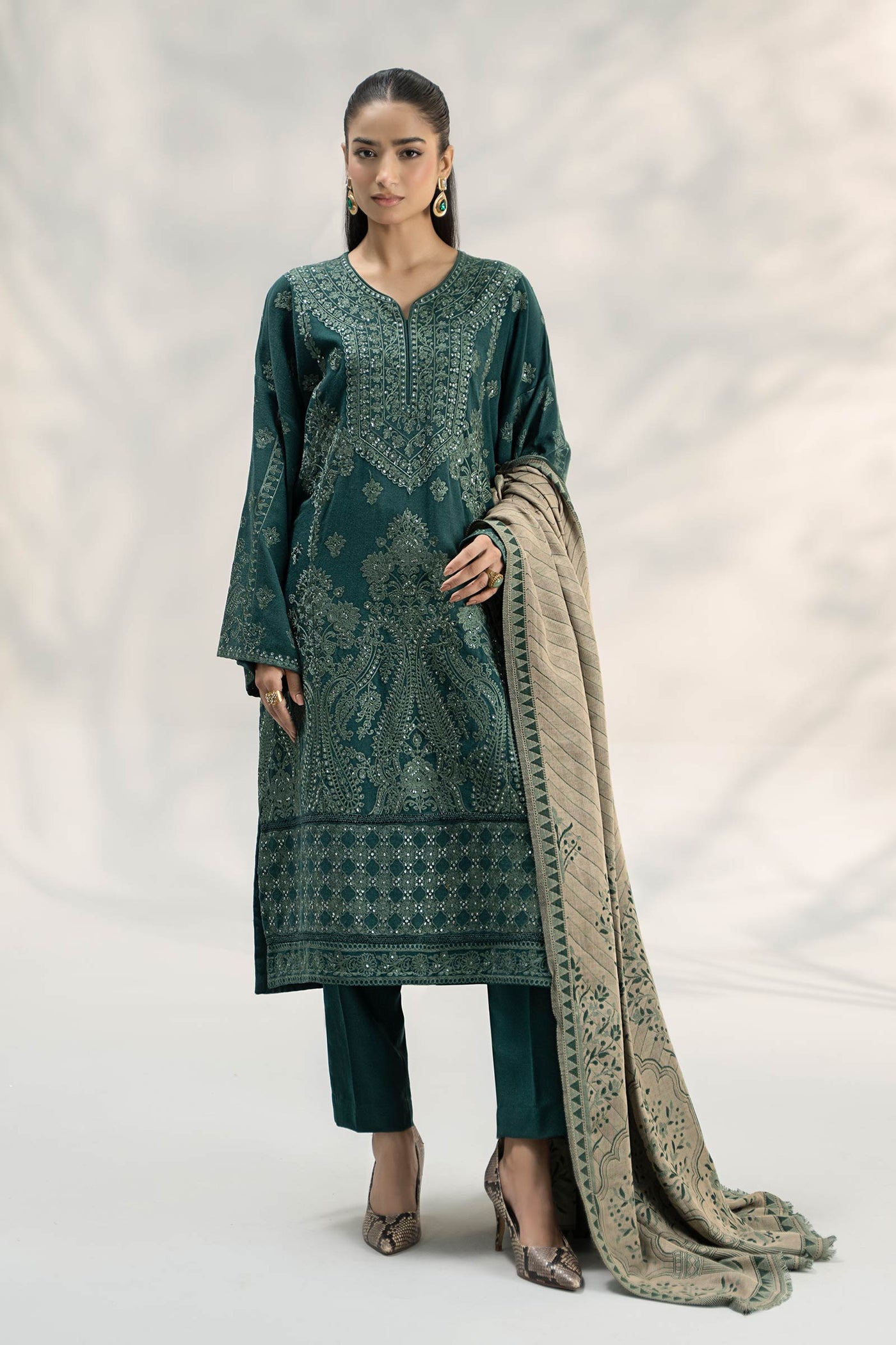 3 Piece Embroidered Pashmina Wool Suit | DW-W24-14