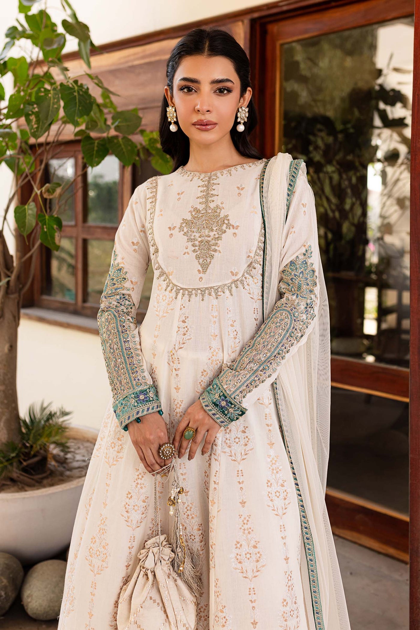 3 Piece Embroidered Jacquard Suit | DW-W24-81