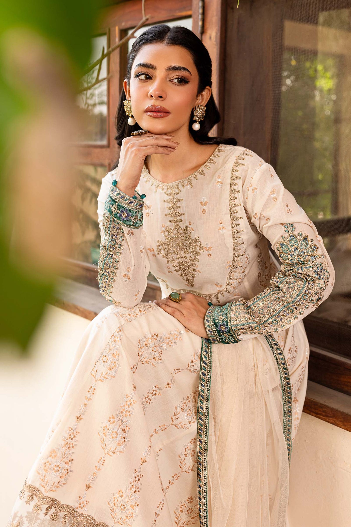 3 Piece Embroidered Jacquard Suit | DW-W24-81