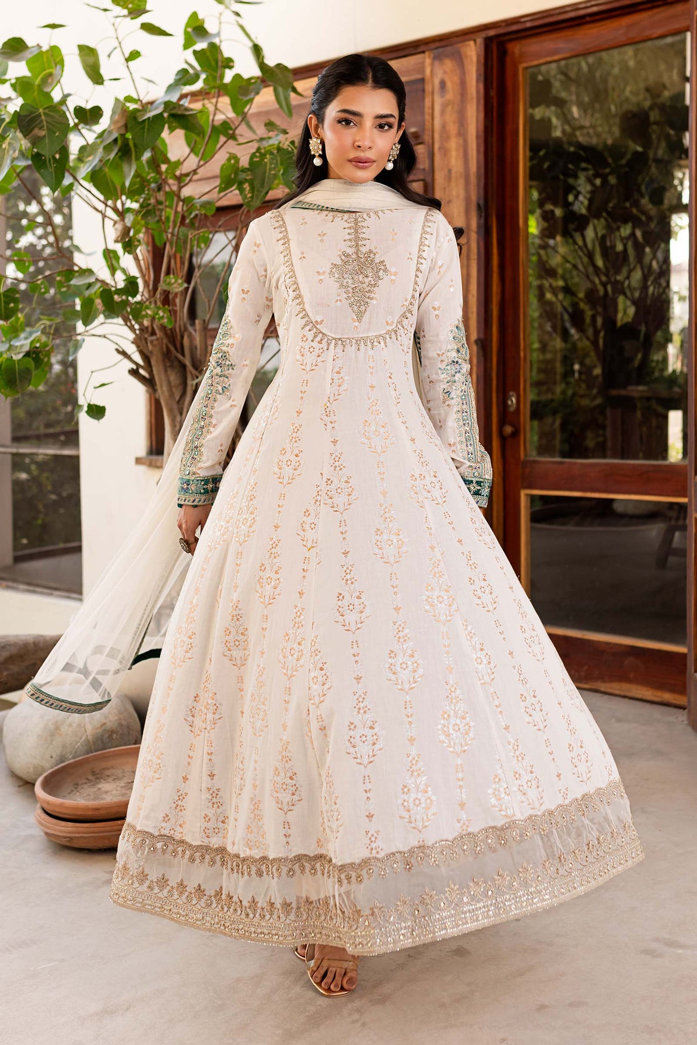 3 Piece Embroidered Jacquard Suit | DW-W24-81