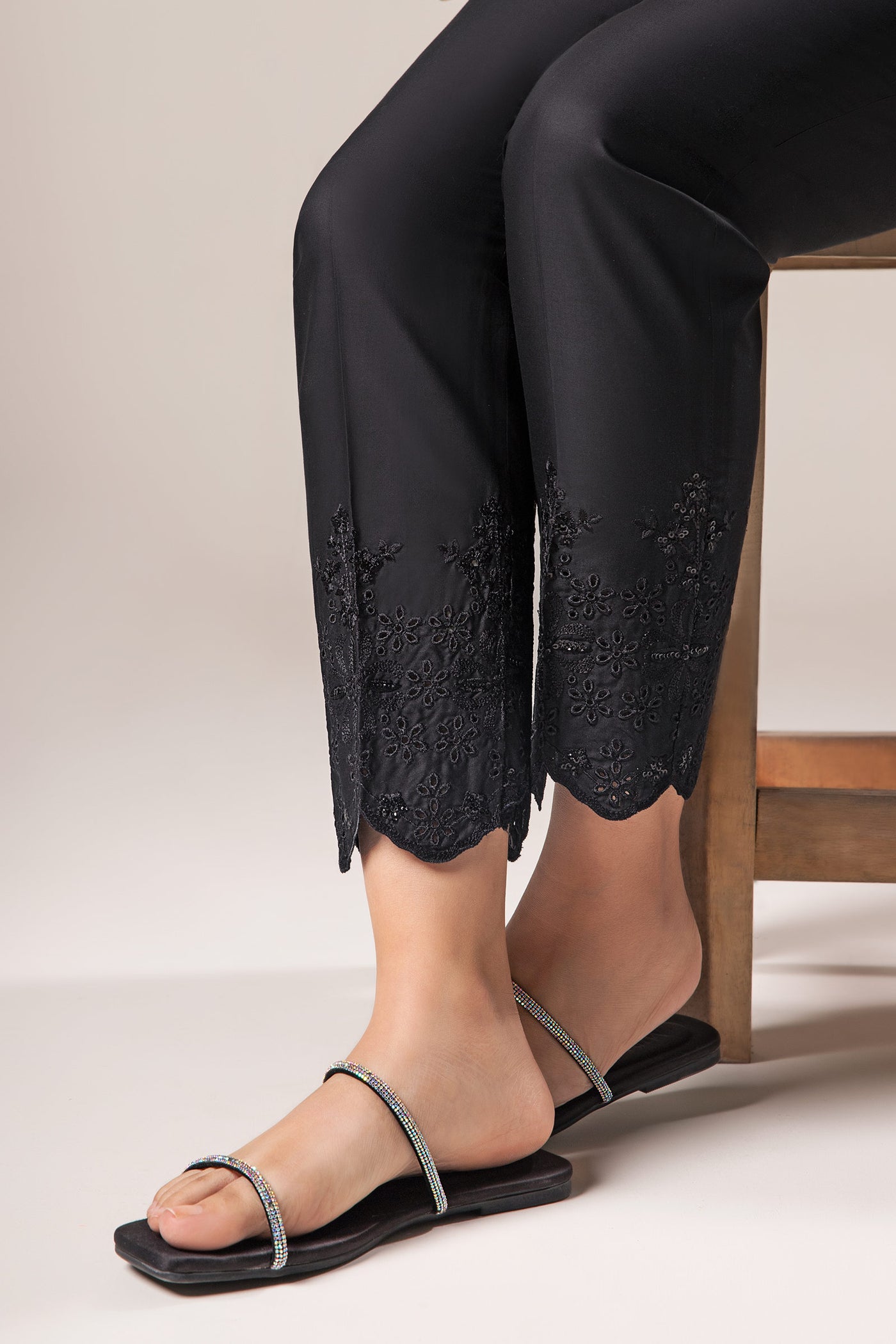 Embroidered Cambric Trouser | MB-CS25-21