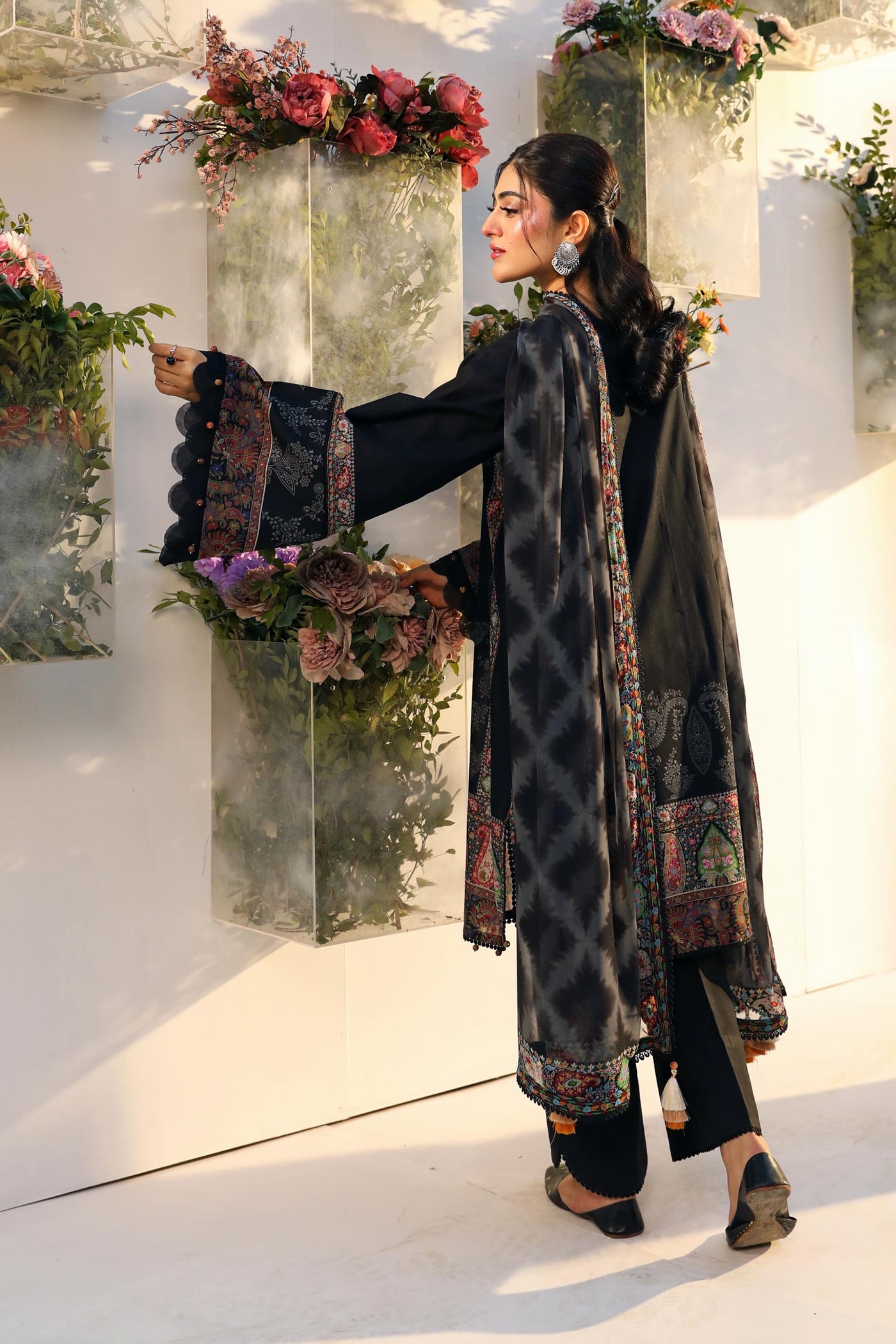 3 Pc Unstitched Embroidered Lawn Suit | MB-CUS25-703A