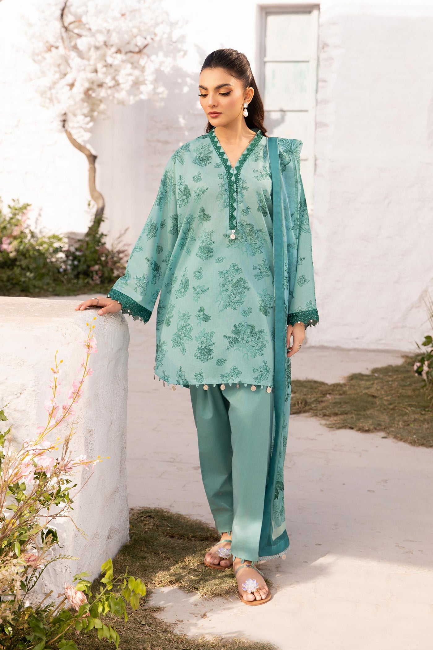 3 Pc Unstitched Embroidered Lawn Suit | MB-CUS25-708B