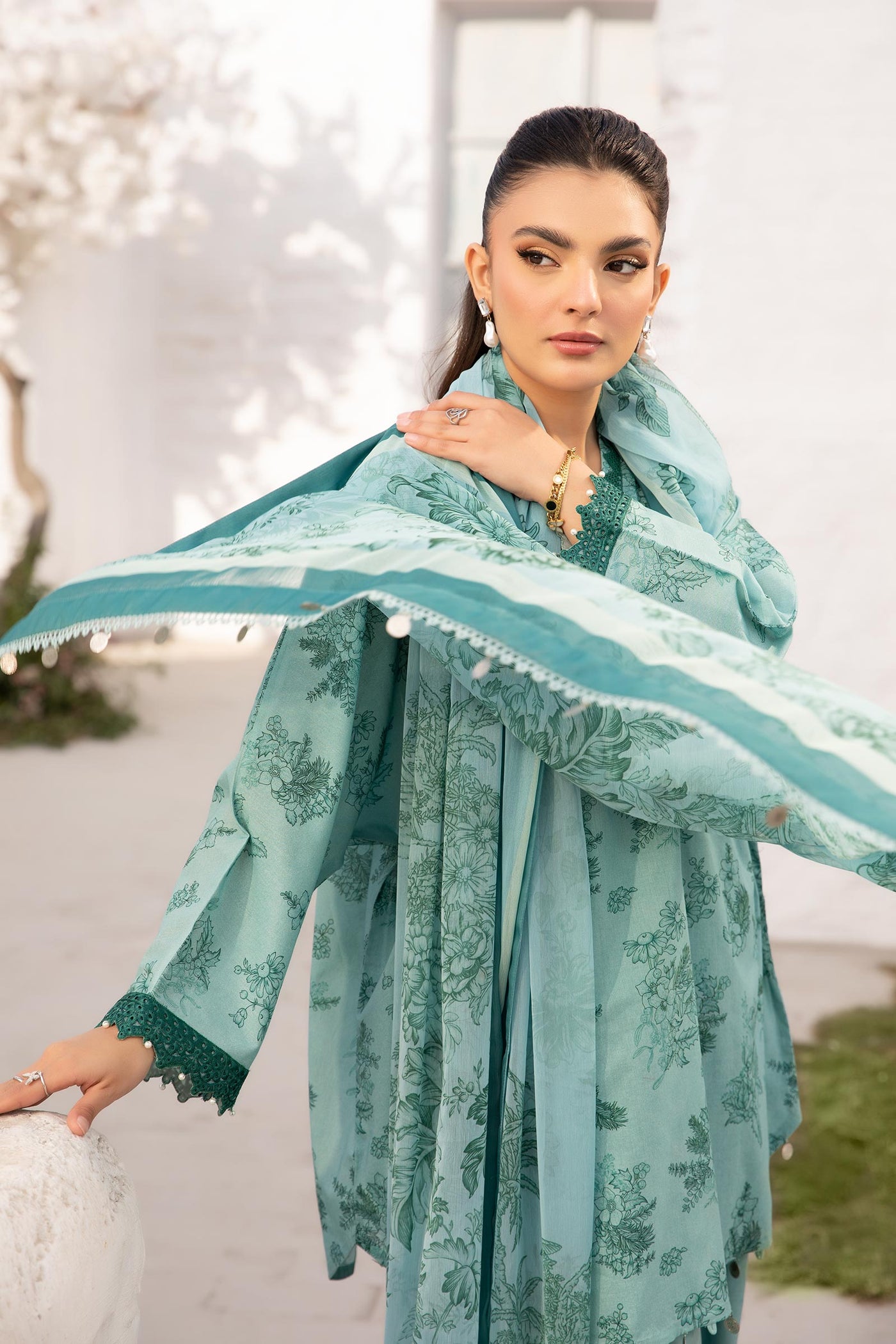 3 Pc Unstitched Embroidered Lawn Suit | MB-CUS25-708B