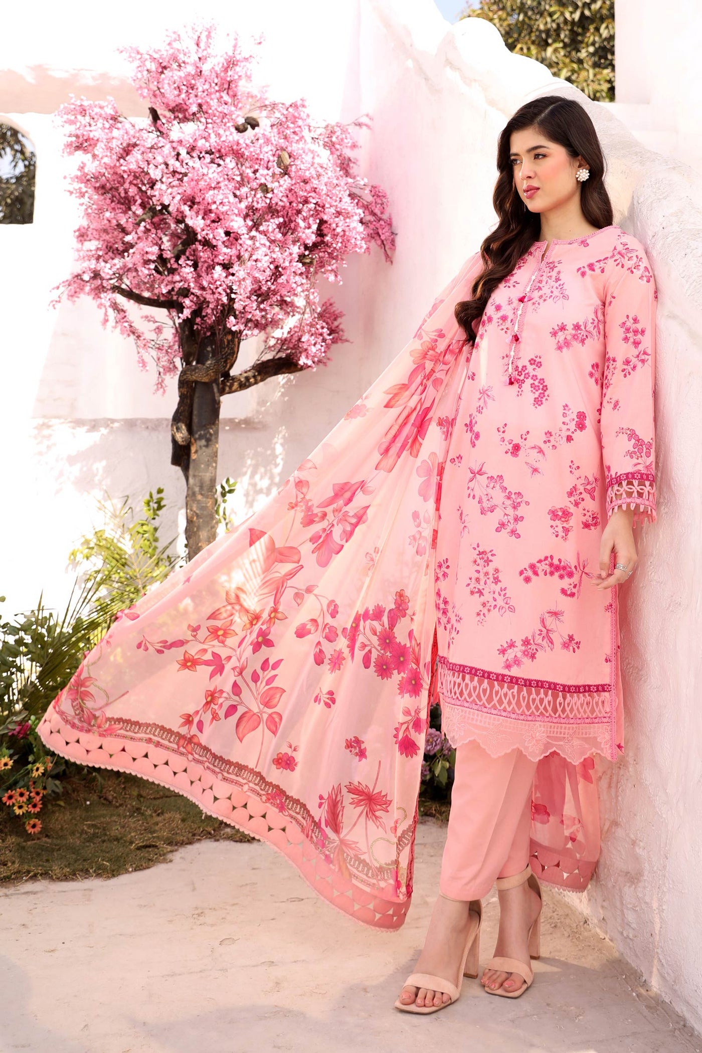 3 Pc Unstitched Embroidered Lawn Suit | MB-CUS25-709A