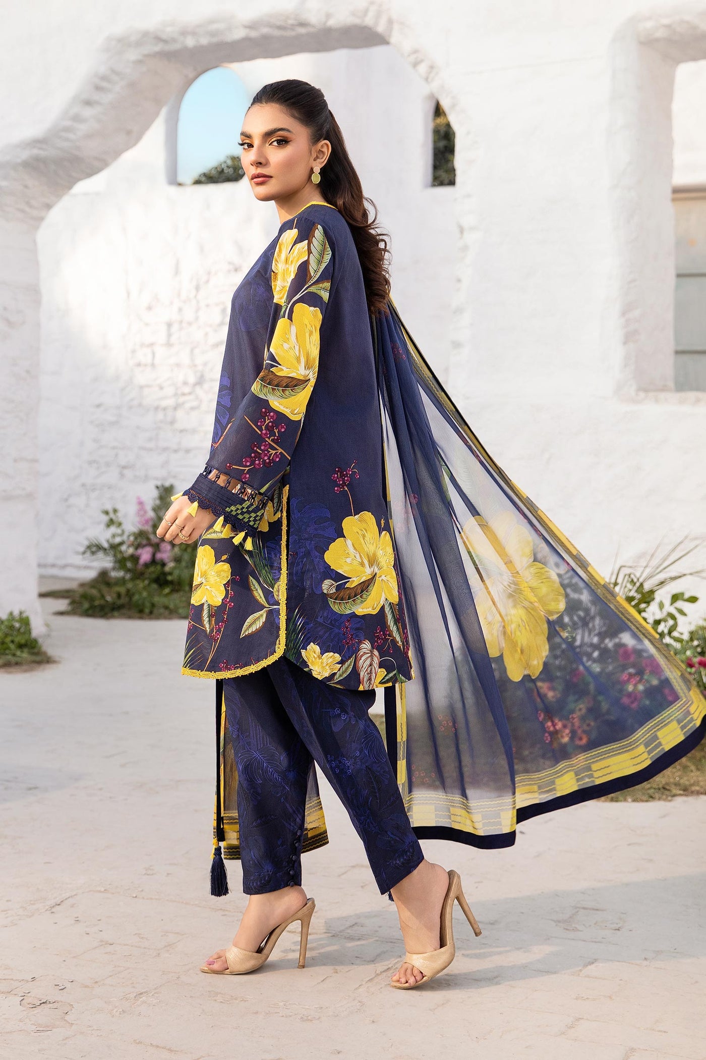 3 Pc Unstitched Embroidered Lawn Suit | MB-CUS25-710B