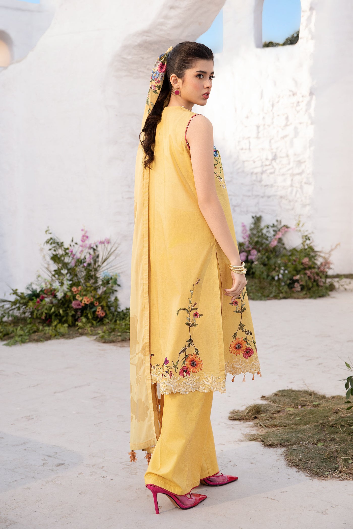 3 Pc Unstitched Embroidered Lawn Suit | MB-CUS25-712A