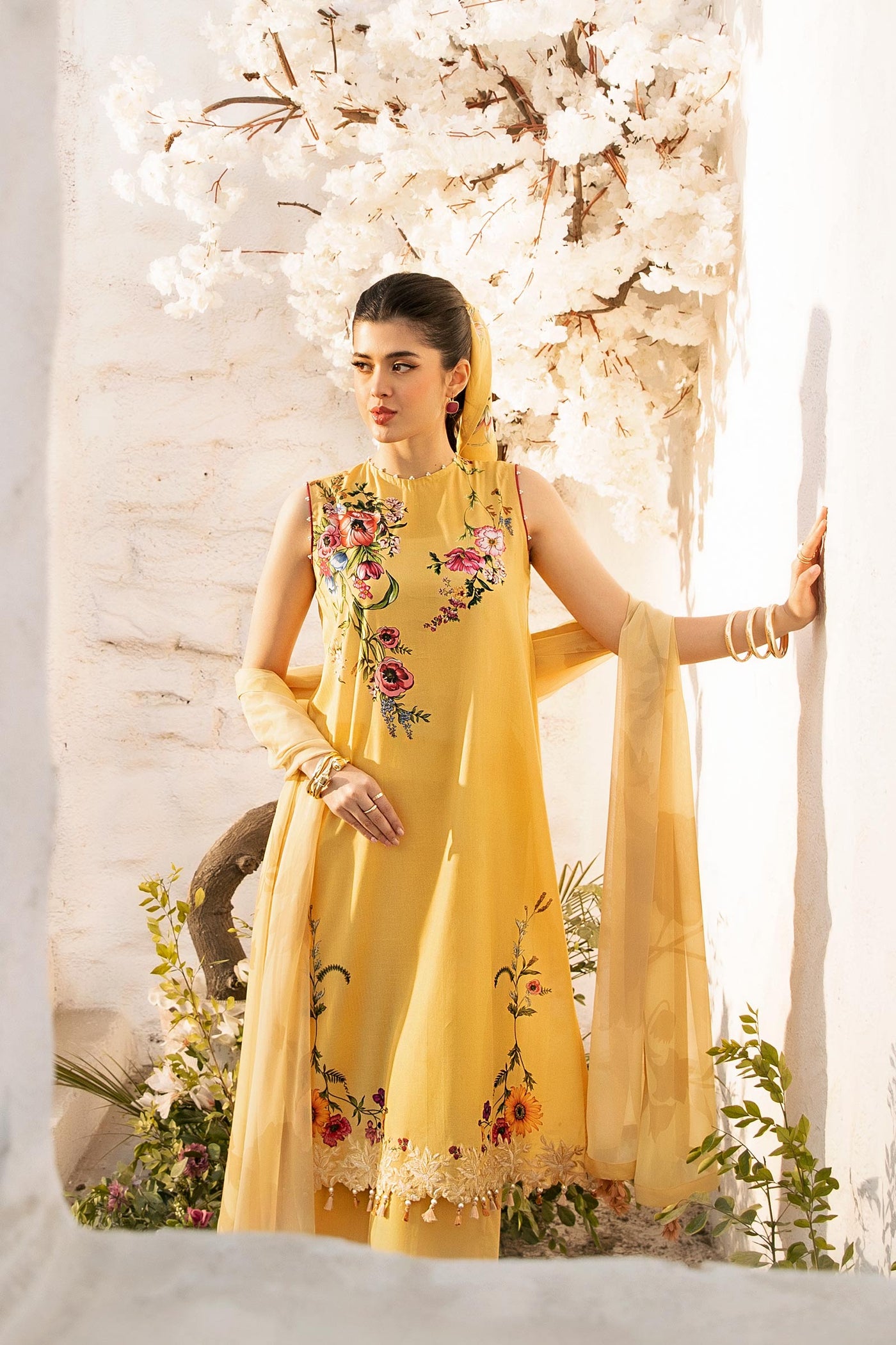 3 Pc Unstitched Embroidered Lawn Suit | MB-CUS25-712A