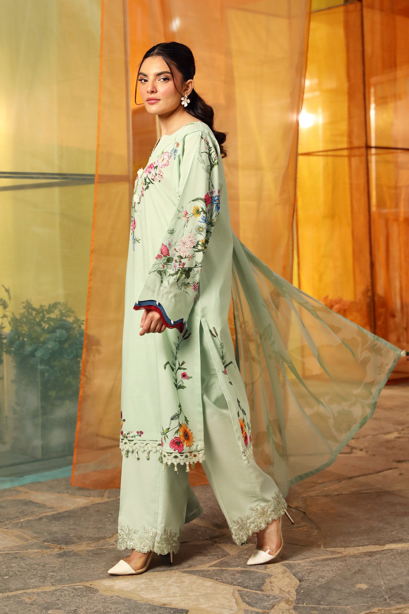 3 Pc Unstitched Embroidered Lawn Suit | MB-CUS25-712B