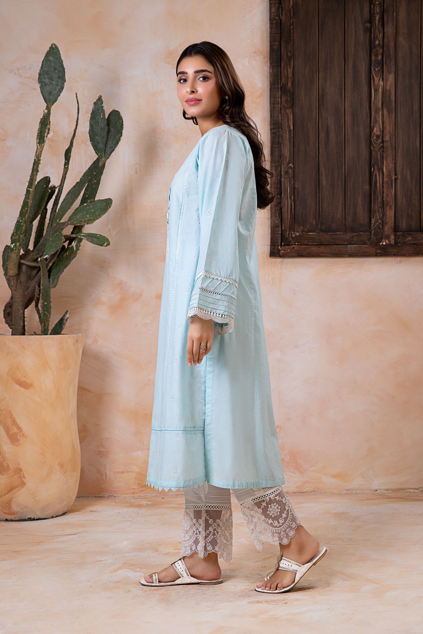 Embroidered Lawn Kurta | MB-EA24-04