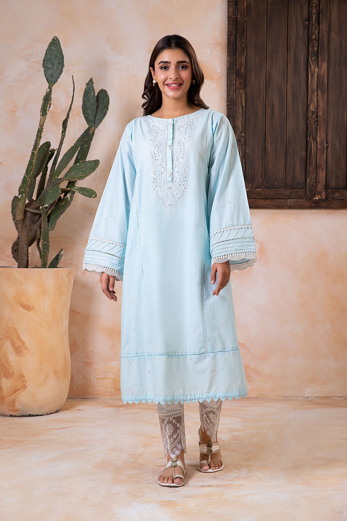 Embroidered Lawn Kurta | MB-EA24-04