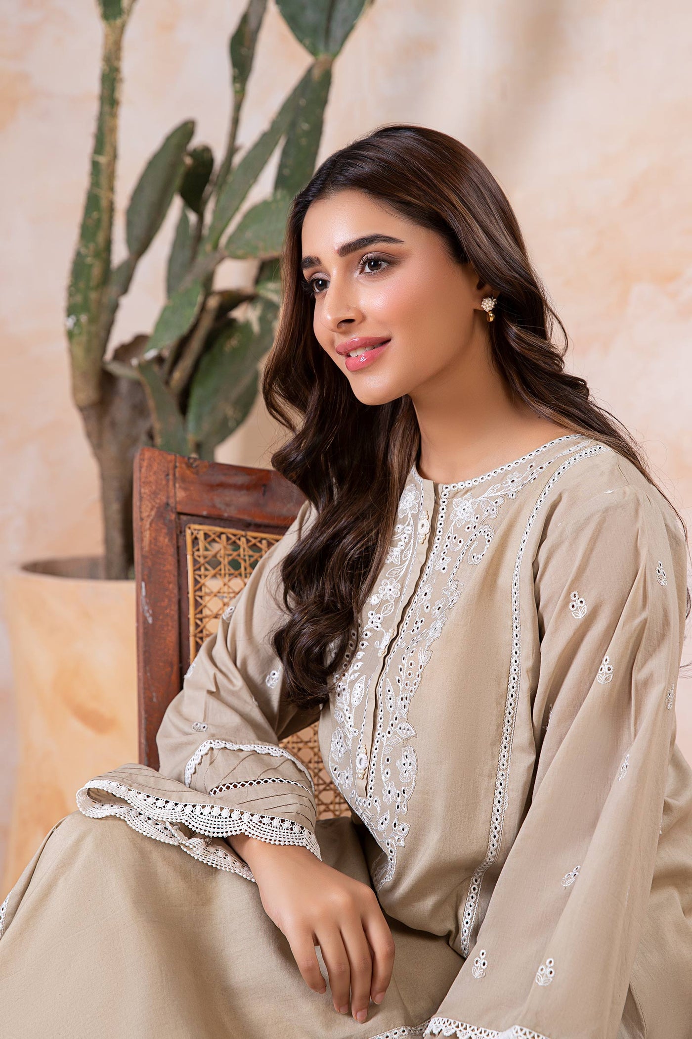 Embroidered Lawn Kurta | MB-EA24-04