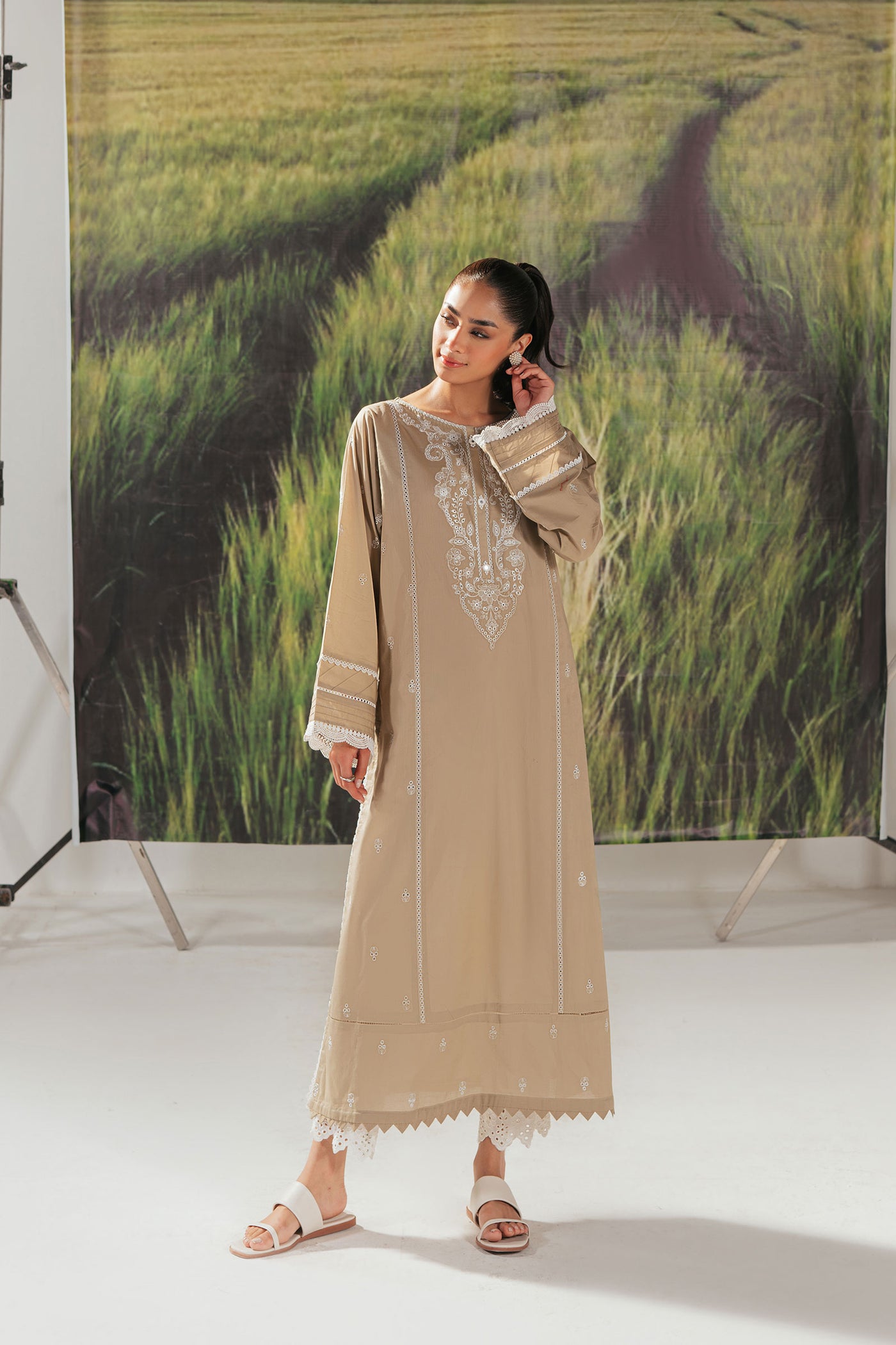 Embroidered Lawn Kurta | MB-EA24-04