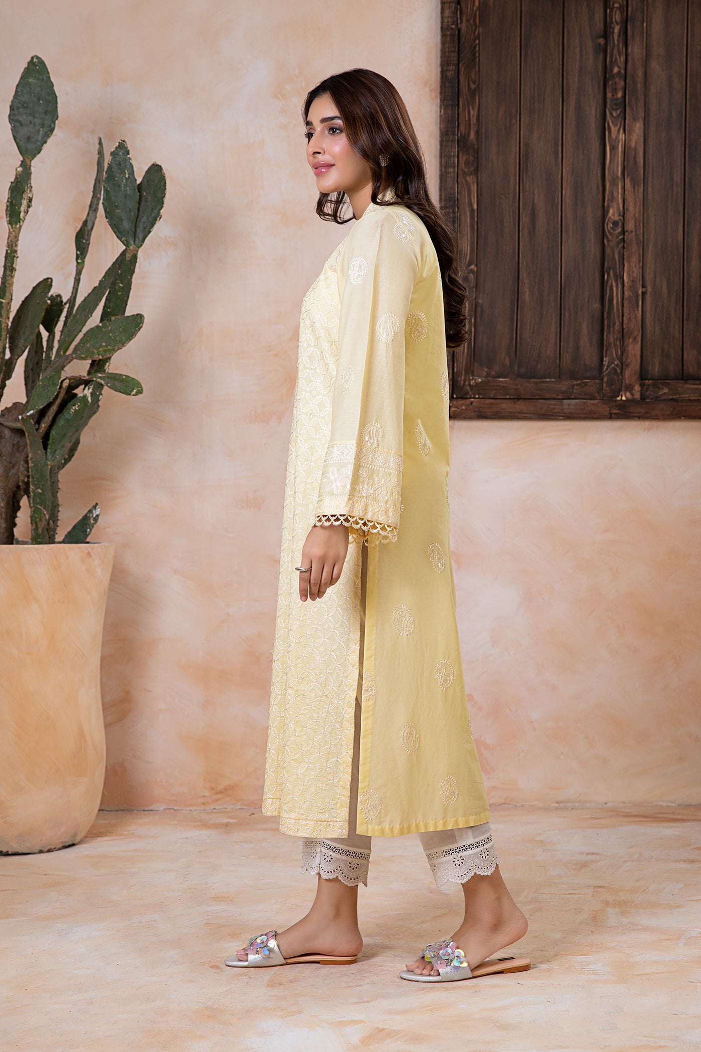 Embroidered Lawn Kurta | MB-EA24-22