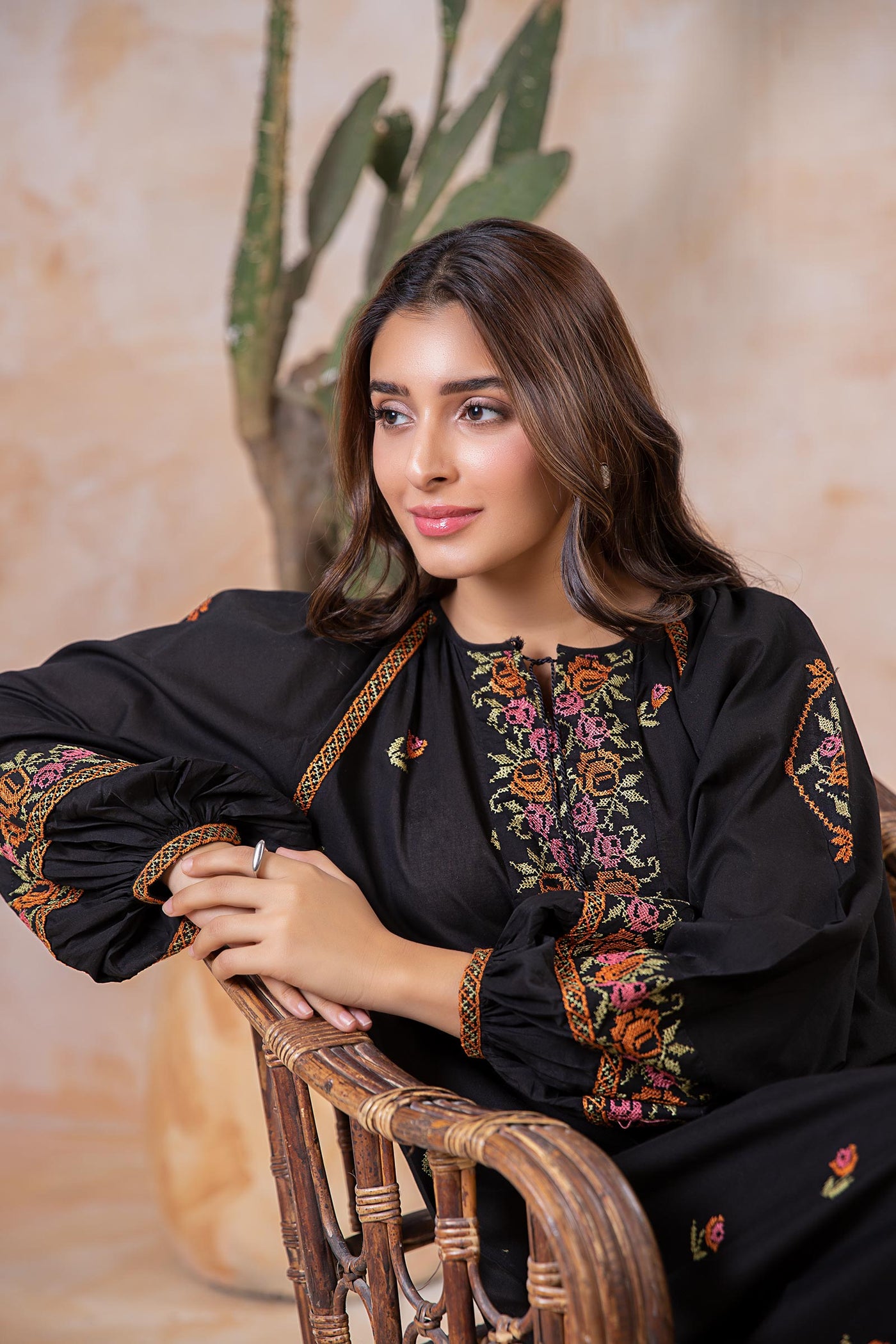 Embroidered Arabic Lawn Tunic | MB-EA24-41