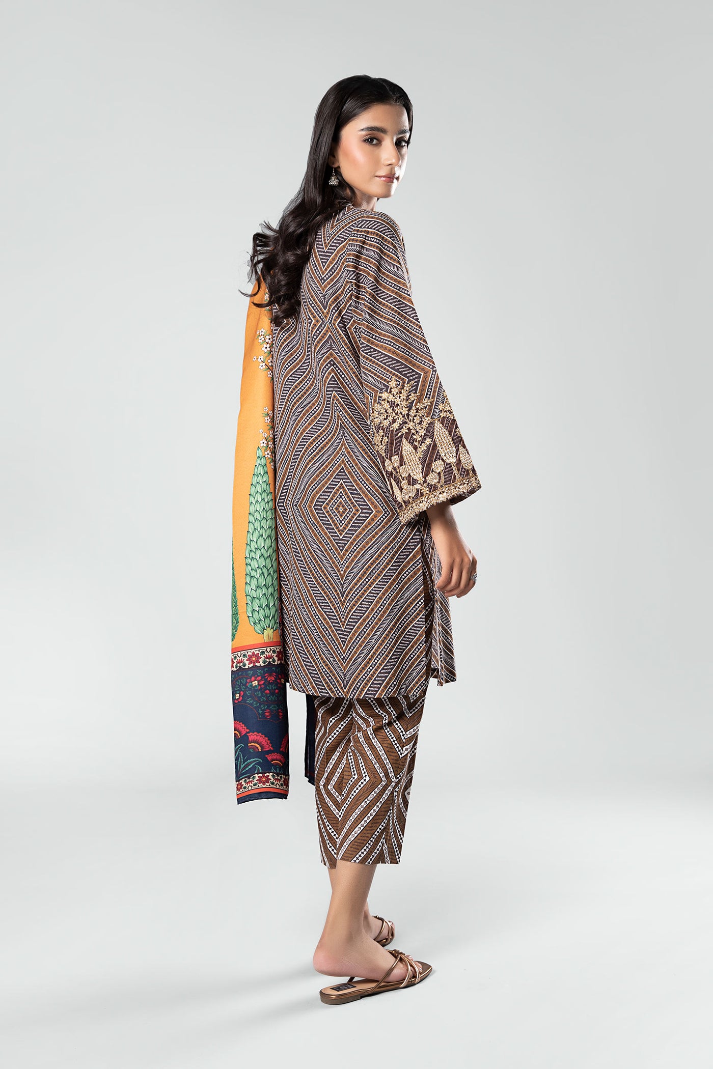 3 Pc Printed Khaddar Suit | MB-USP23-208B