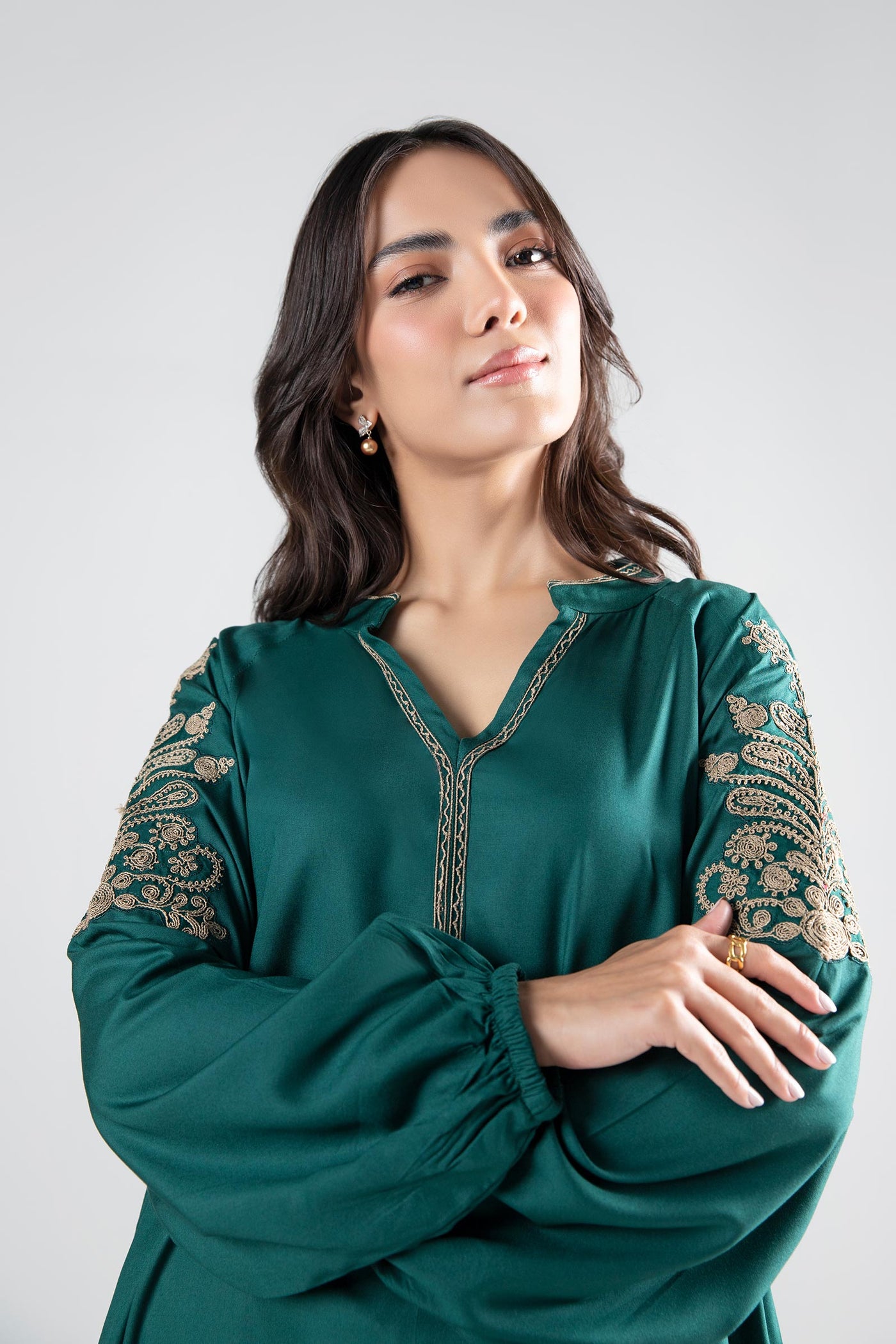 Embroidered Linen Shirt | MB-WS24-180