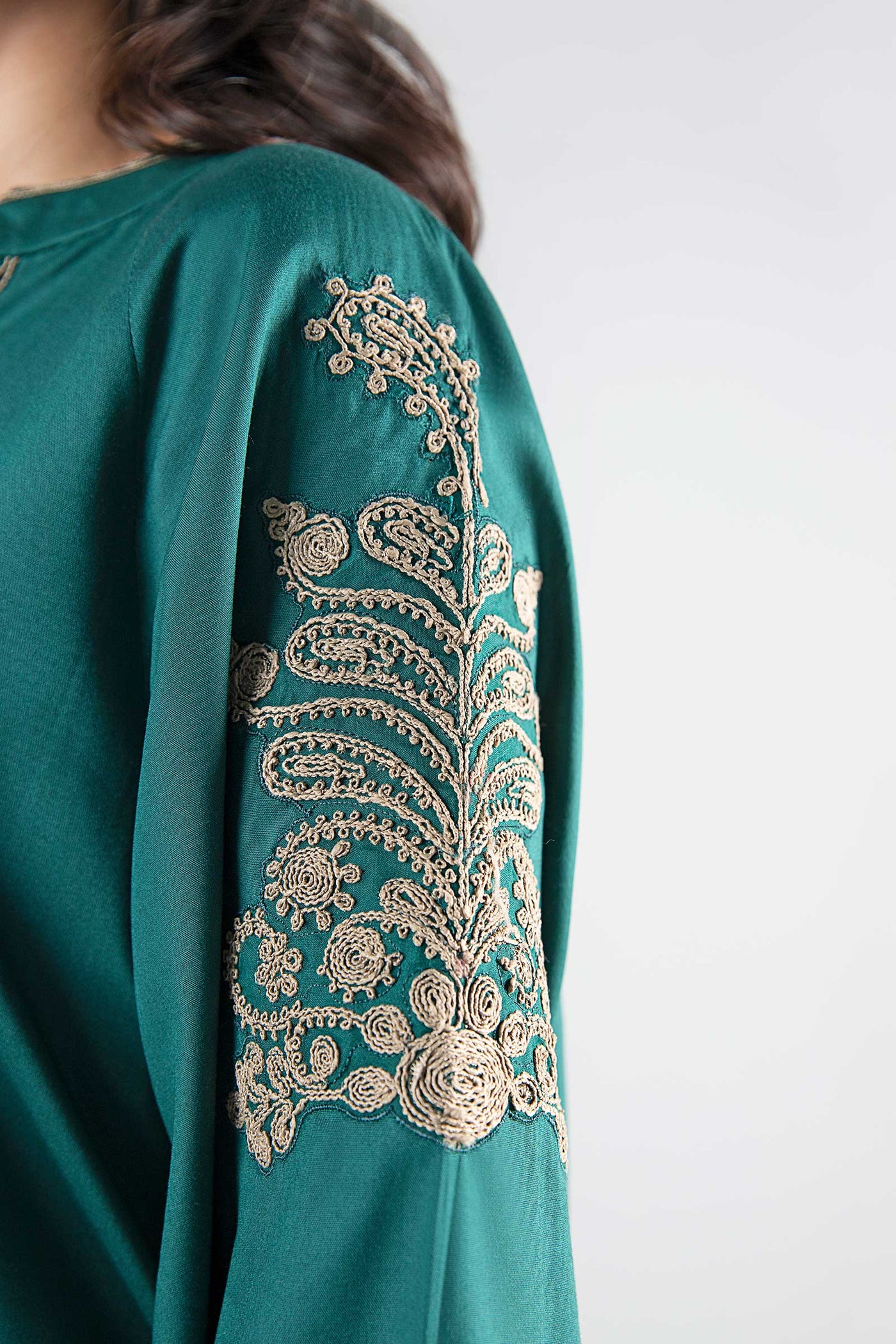 Embroidered Linen Shirt | MB-WS24-180