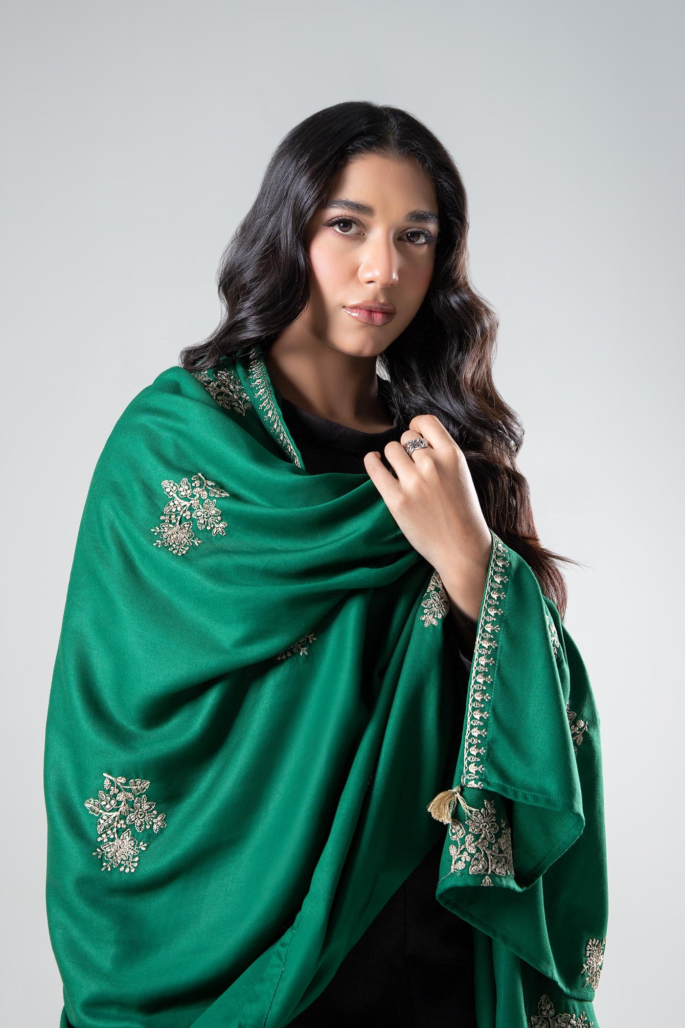 Embroidered Twill Shawl | MB-WS24-83