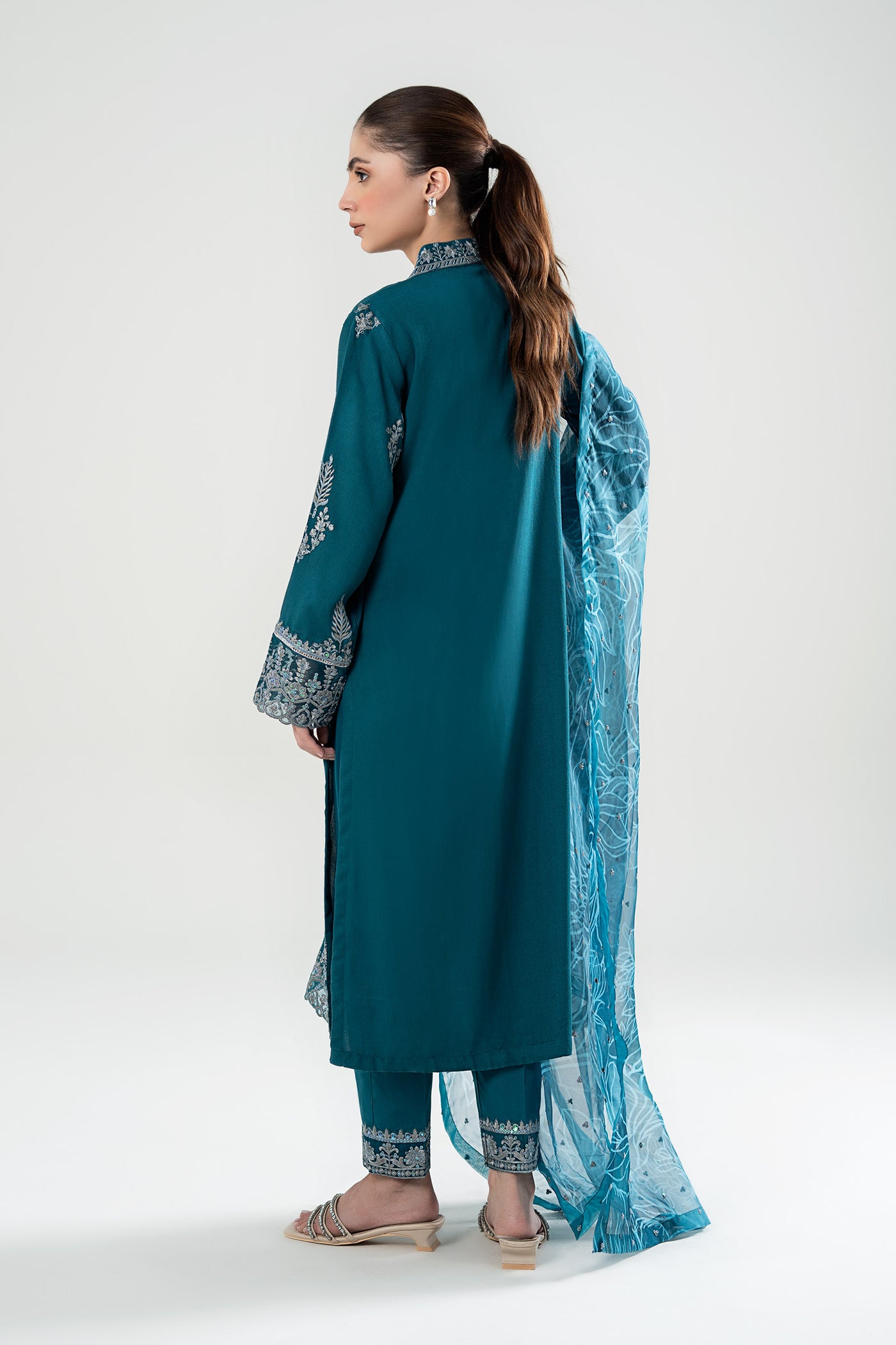 3 Pc Embroidered Karandi Suit | MB-WS24-88