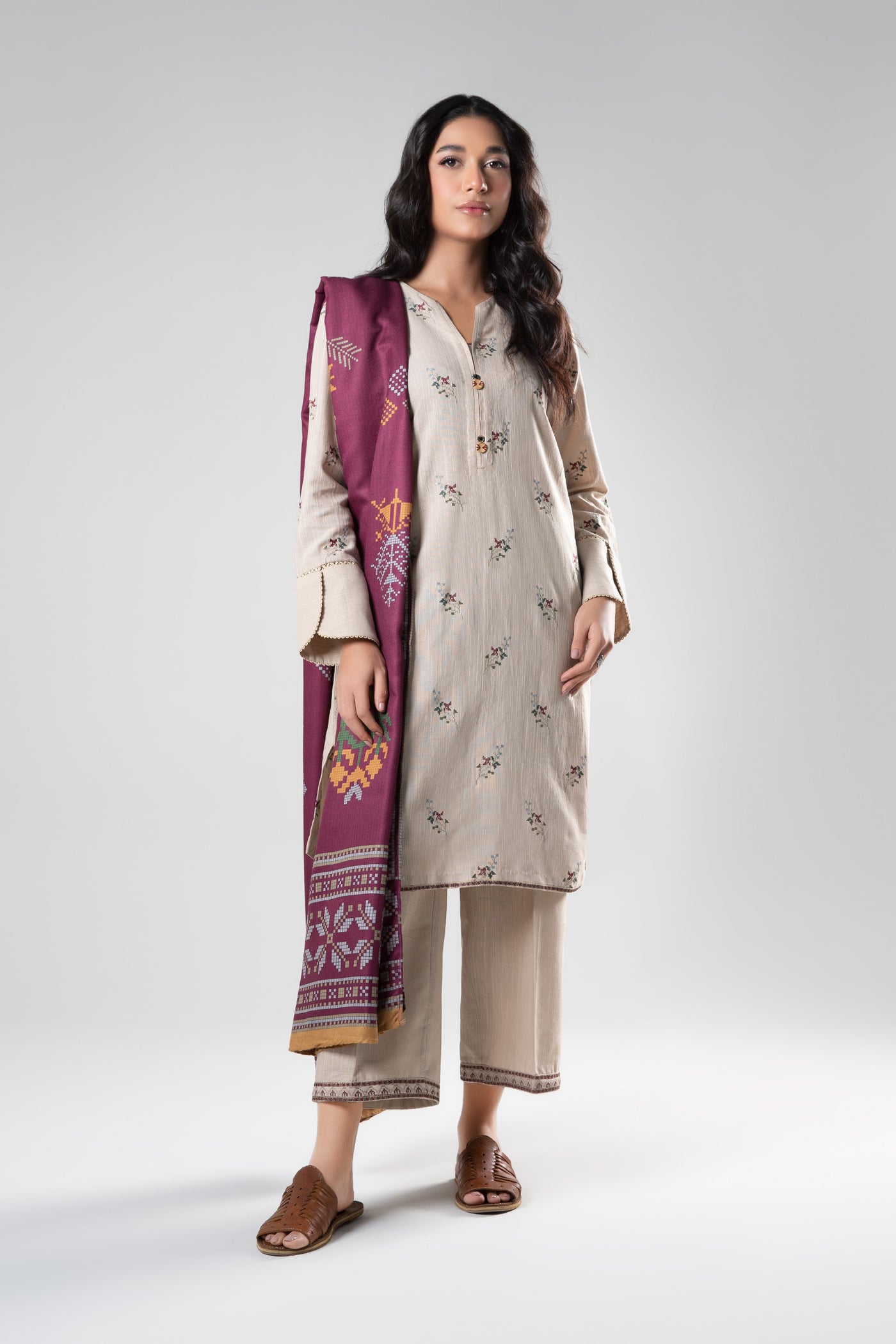 3 Pc Embroidered Khaddar Suit | MB-WS24-91