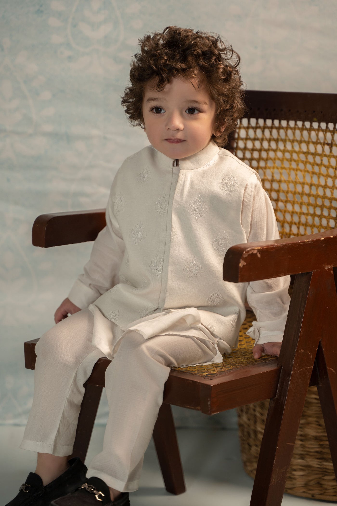 Embroidered Dobby Suit | MKB-SS24-12