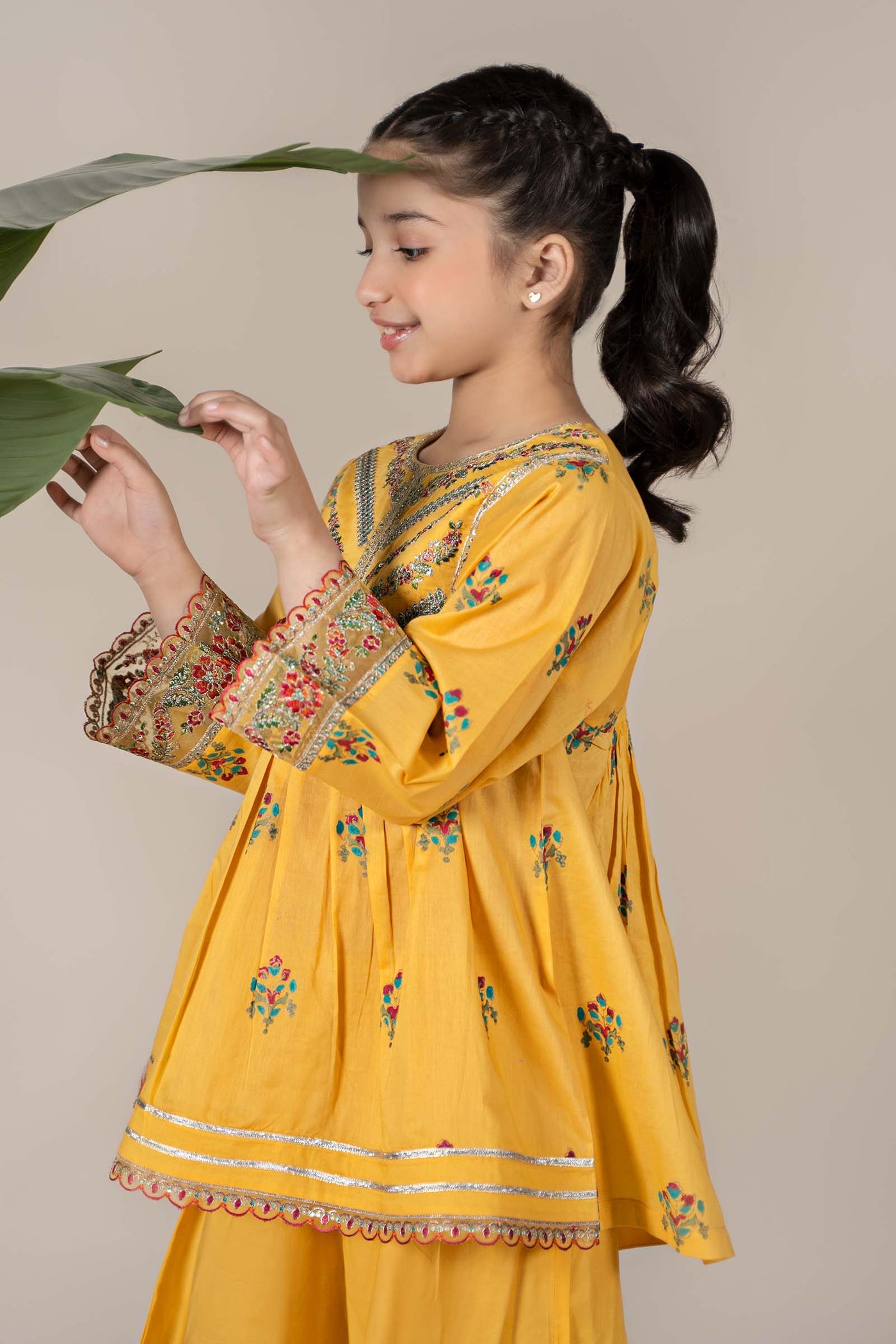 3 Piece Embroidered Lawn Suit | MKD-EF25-15