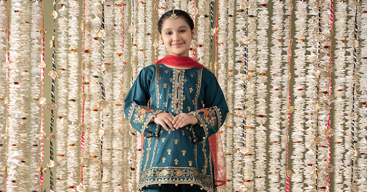 3 Piece Embroidered Lawn Suit | MKD-EF25-24