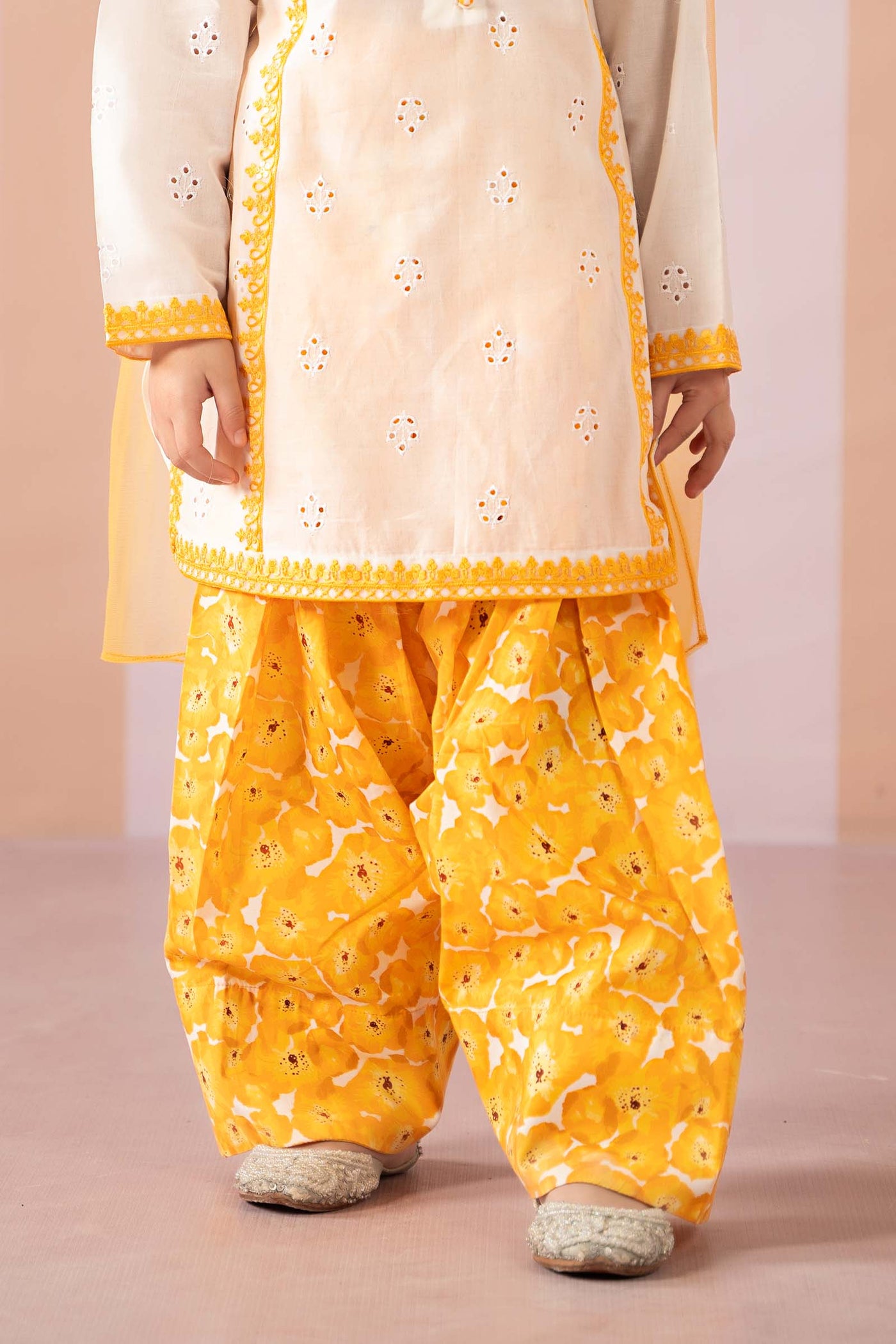 3 Piece Embroidered Lawn Suit | MKD-EF25-66