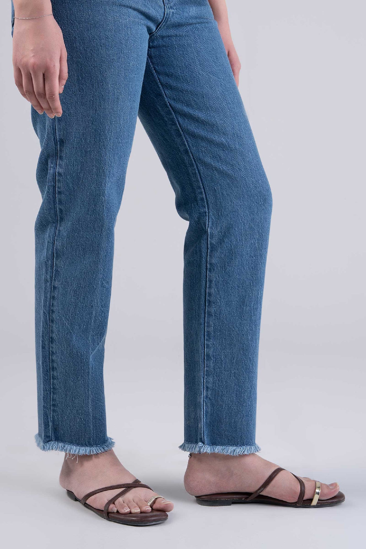 Straight-Leg Jeans | WEST-S25-33