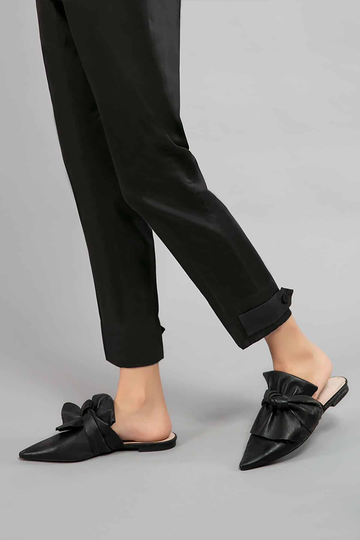 Trousers - Black - MG-W20-01